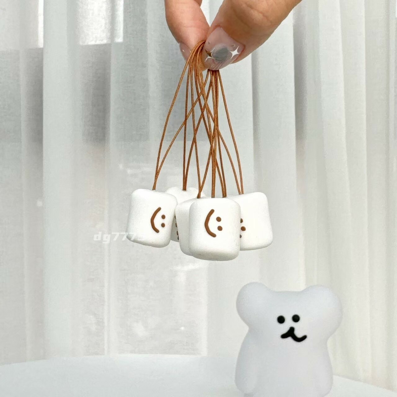 #現貨 Dinotaeng 袋鼠 棉花糖小吊飾 手機掛飾 耳機掛飾