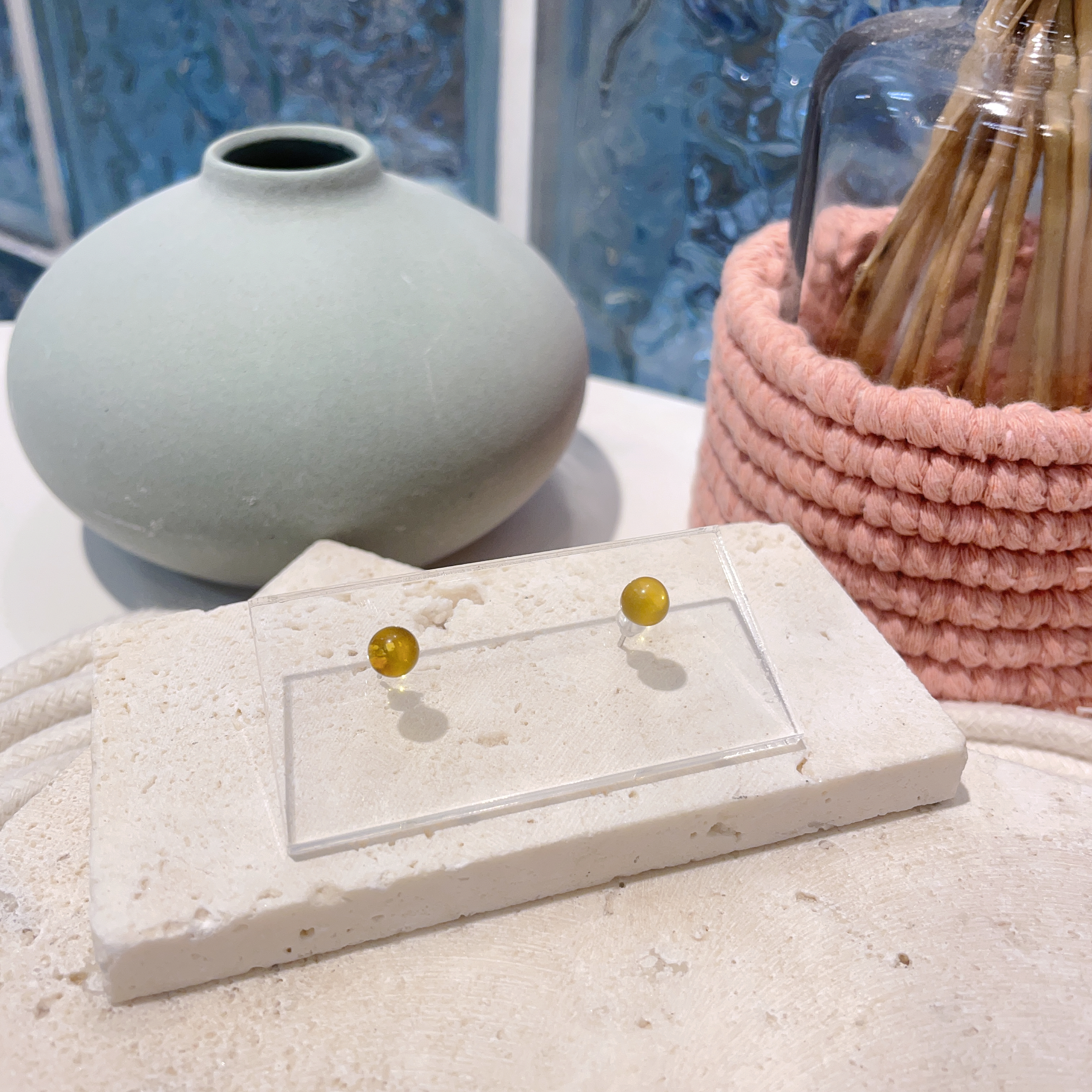 E551 蜜蠟圓珠耳環