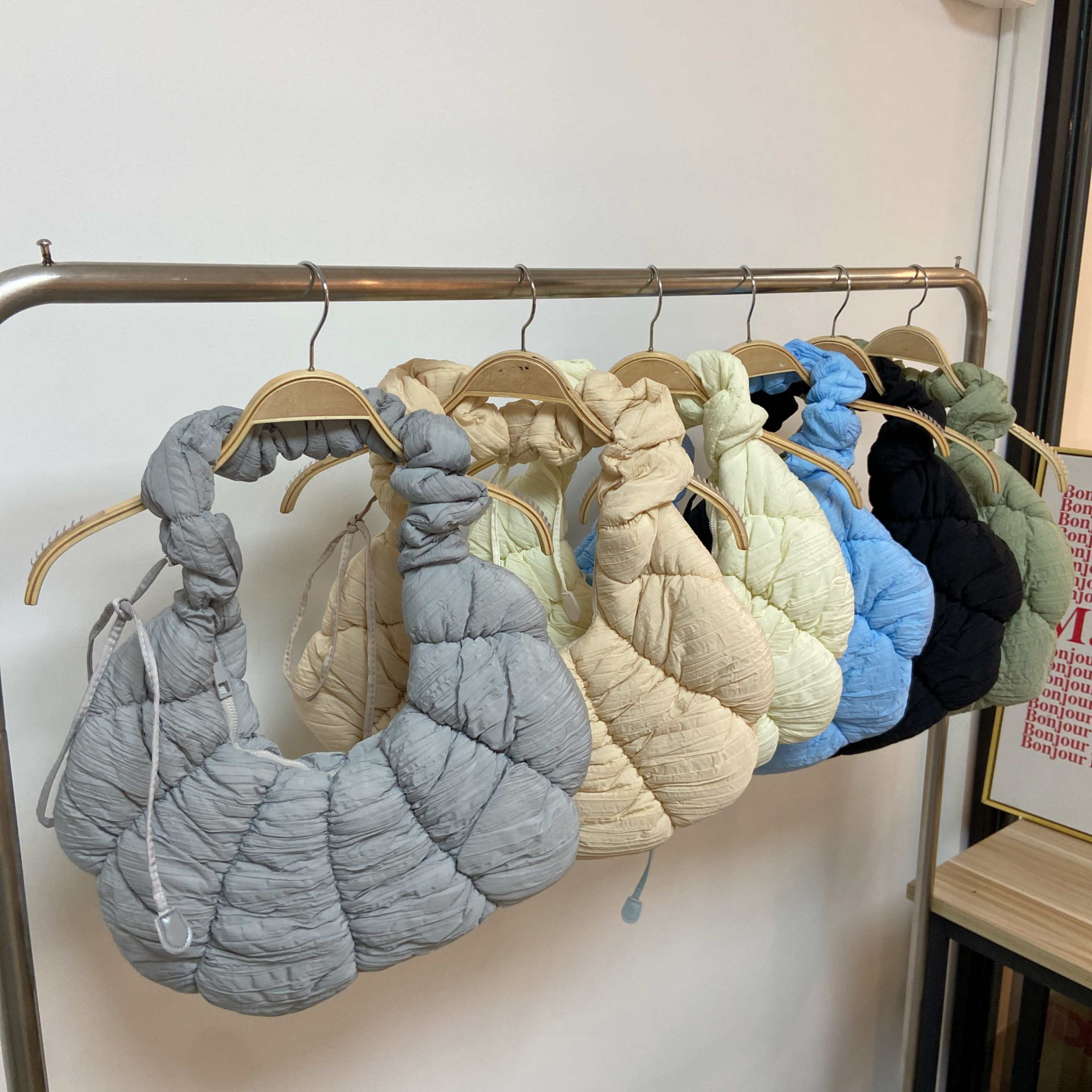 (XL) 皺布半月形索繩肩帶兩用袋 (C91-C96)