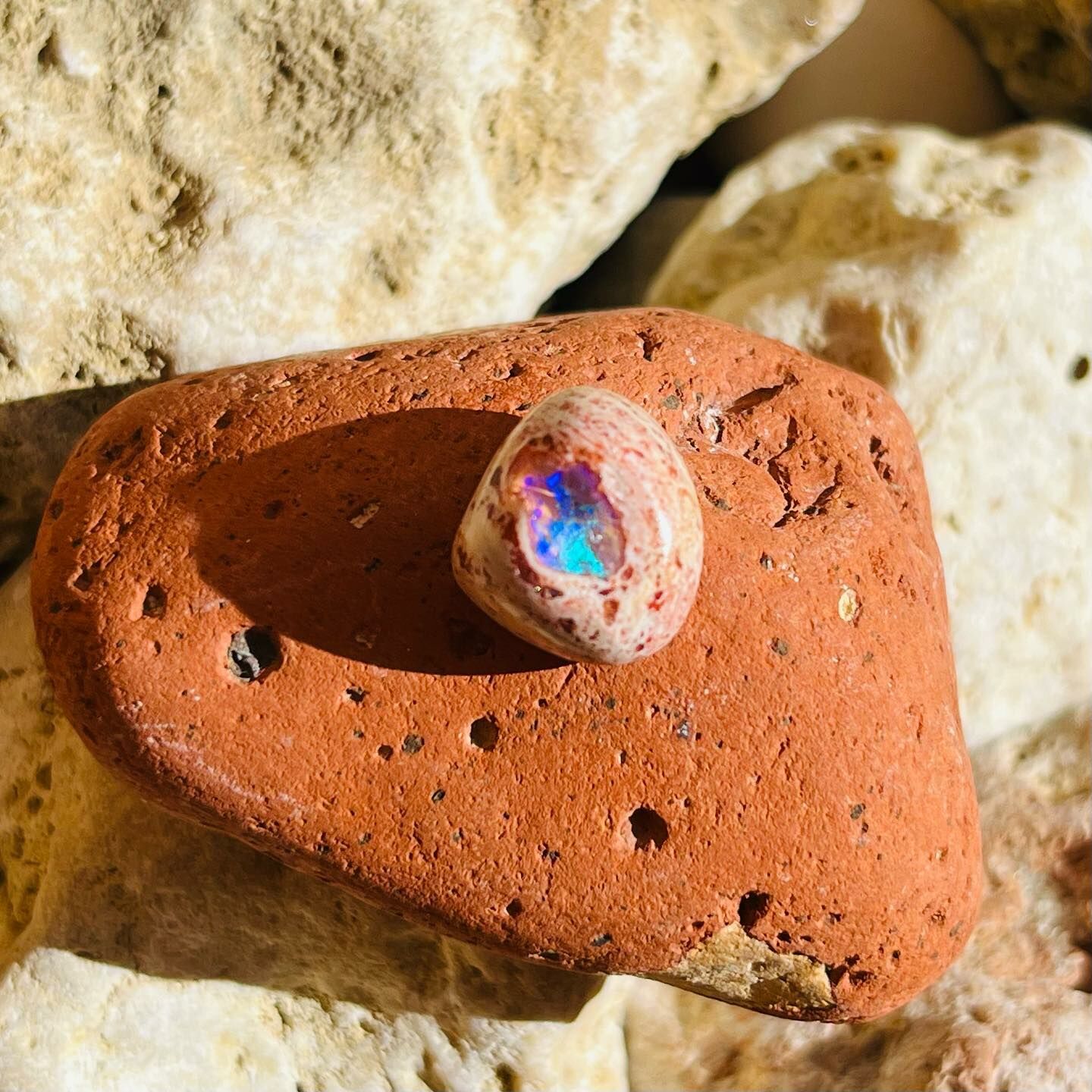 [原石] 墨西哥火蛋白石