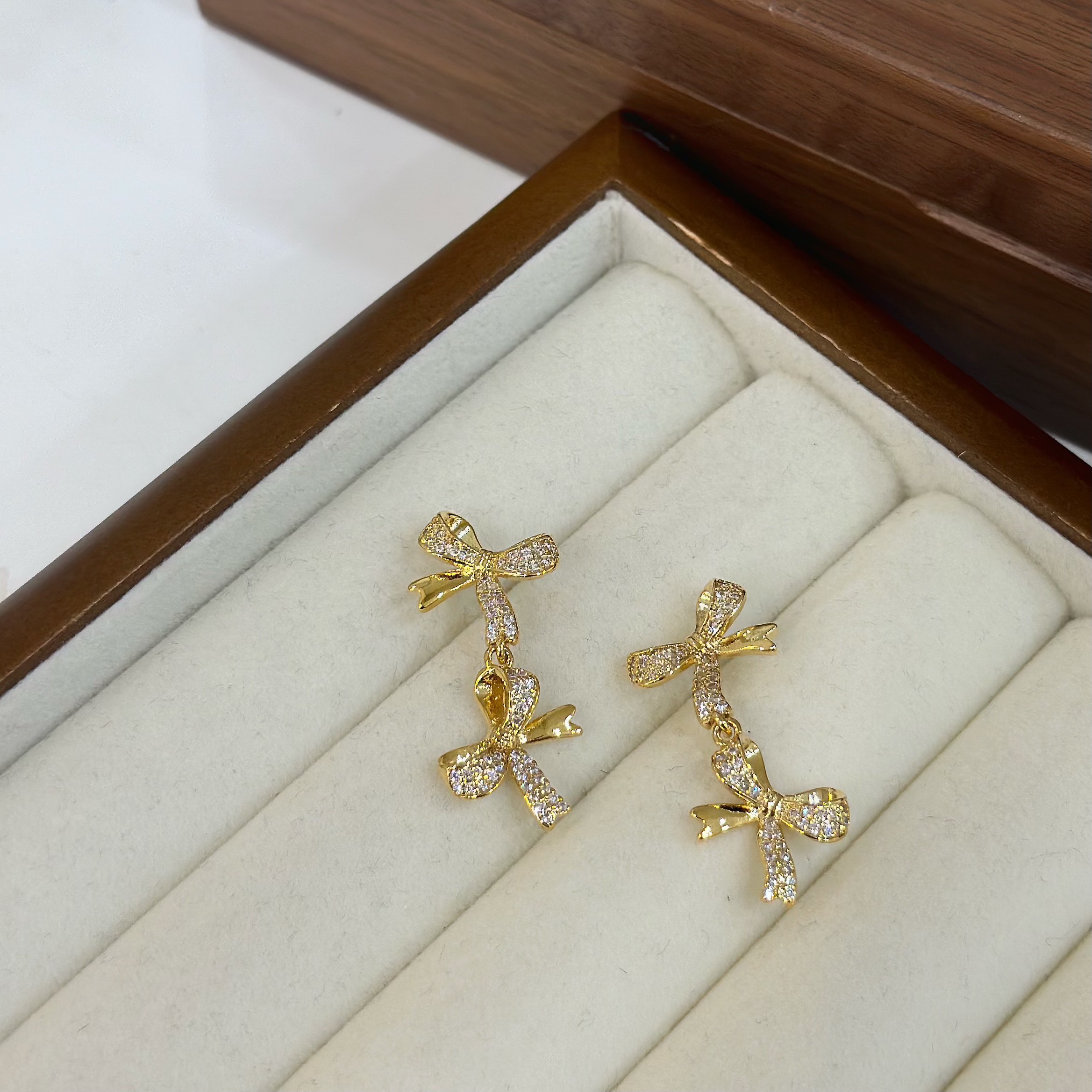 滿鑽蝴蝶結小垂吊