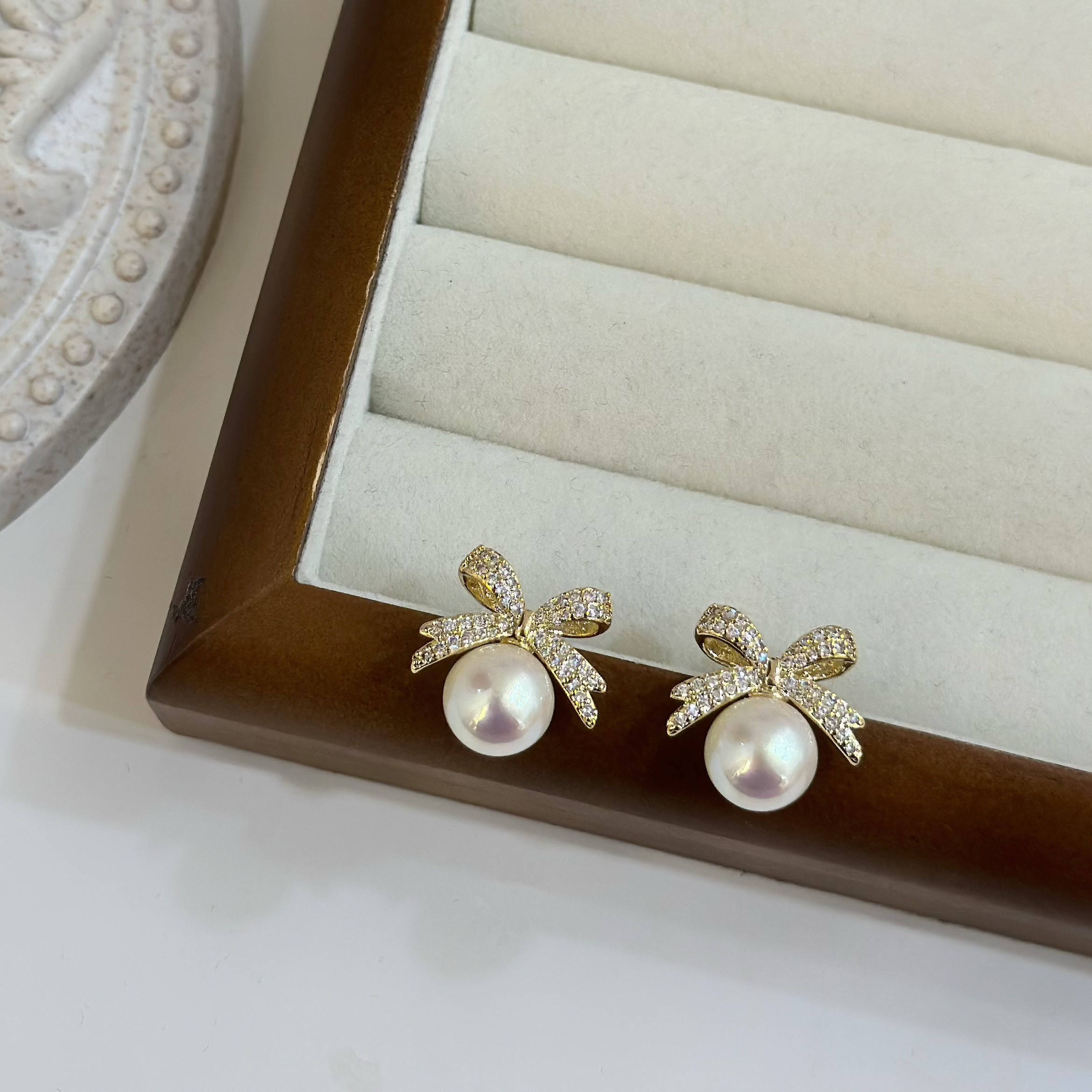 緞帶滿鑽蝴蝶結珍珠耳貼