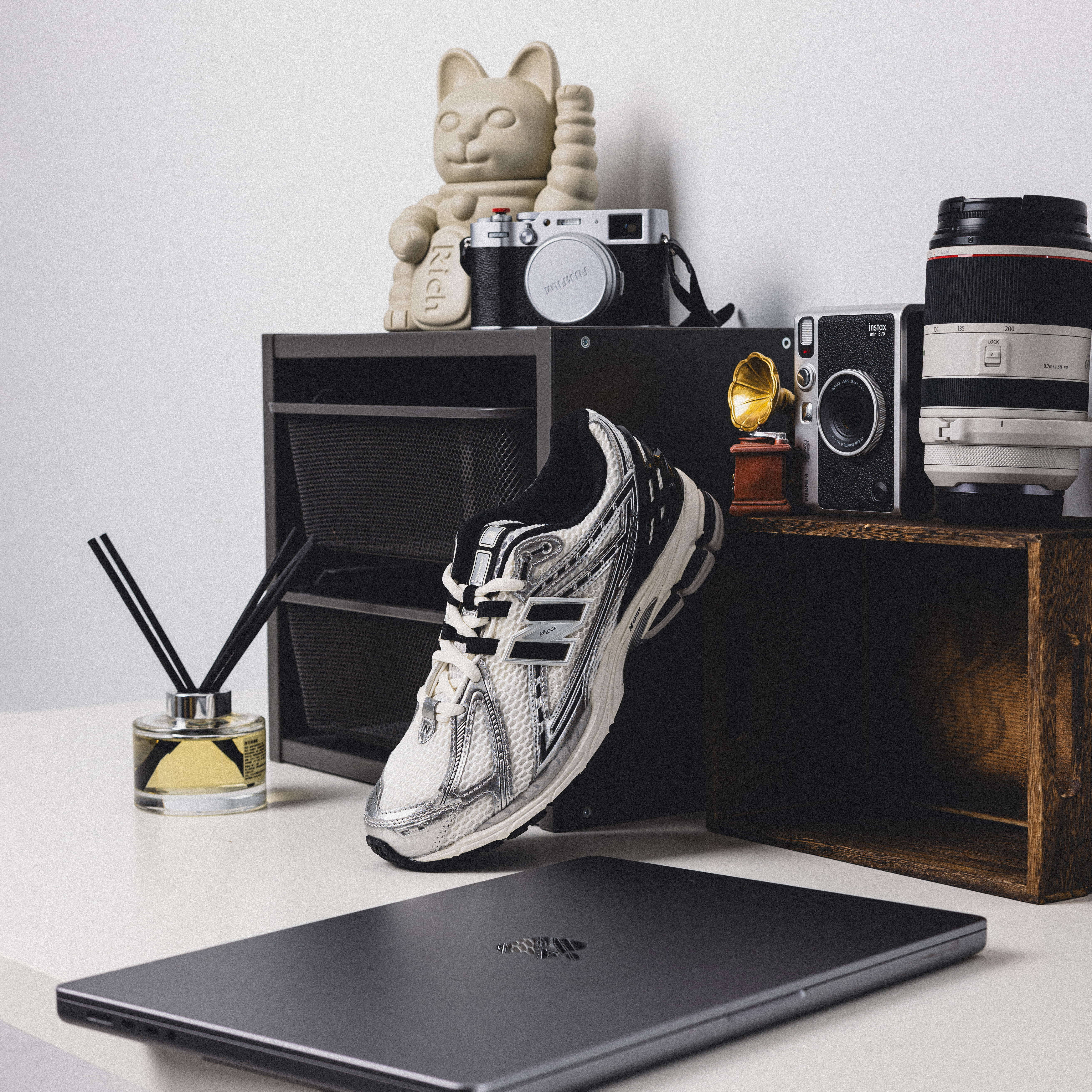 -(D1b)-NEW BALANCE 1906R 慢跑鞋 IU同款 白銀黑 -M1906RER