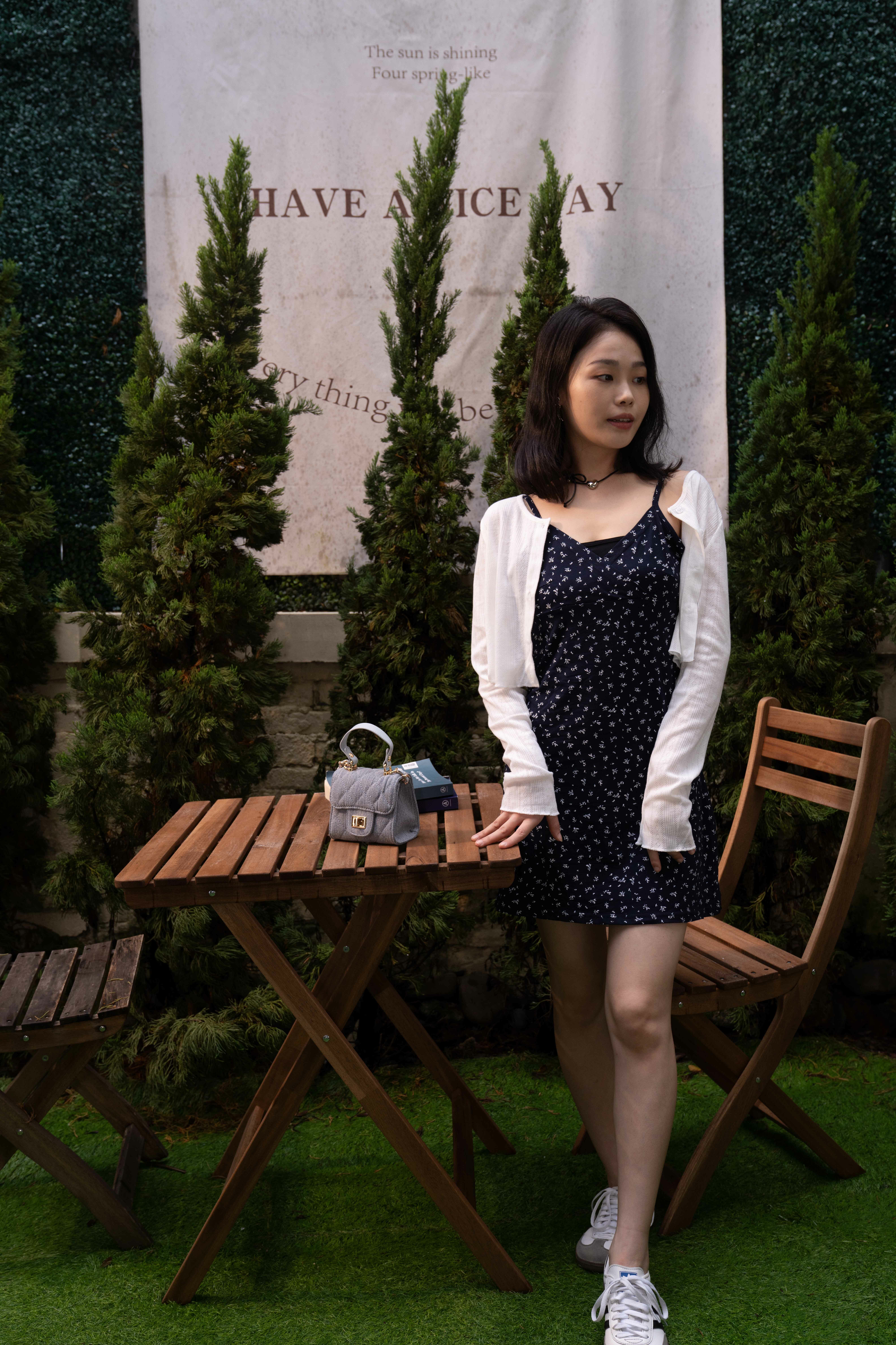 閉眼入美式碎花洋裝+鏤空罩衫套裝