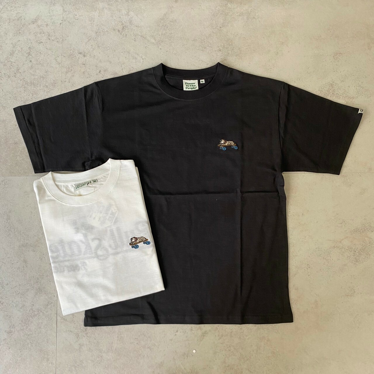 Power To The People 法鬥躺滑板刺繡短Tee 4501060-103