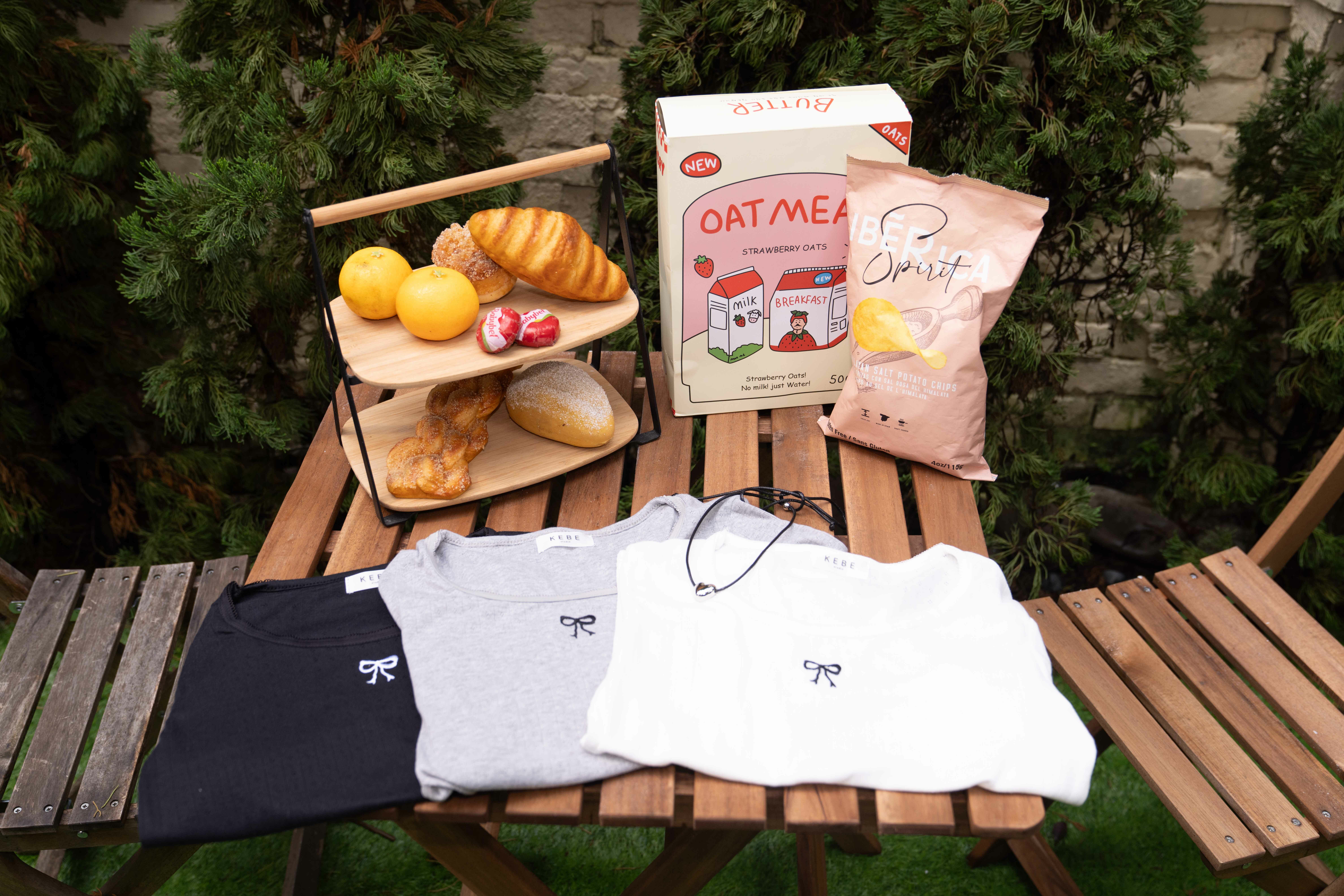 俏皮感小蝴蝶結上衣