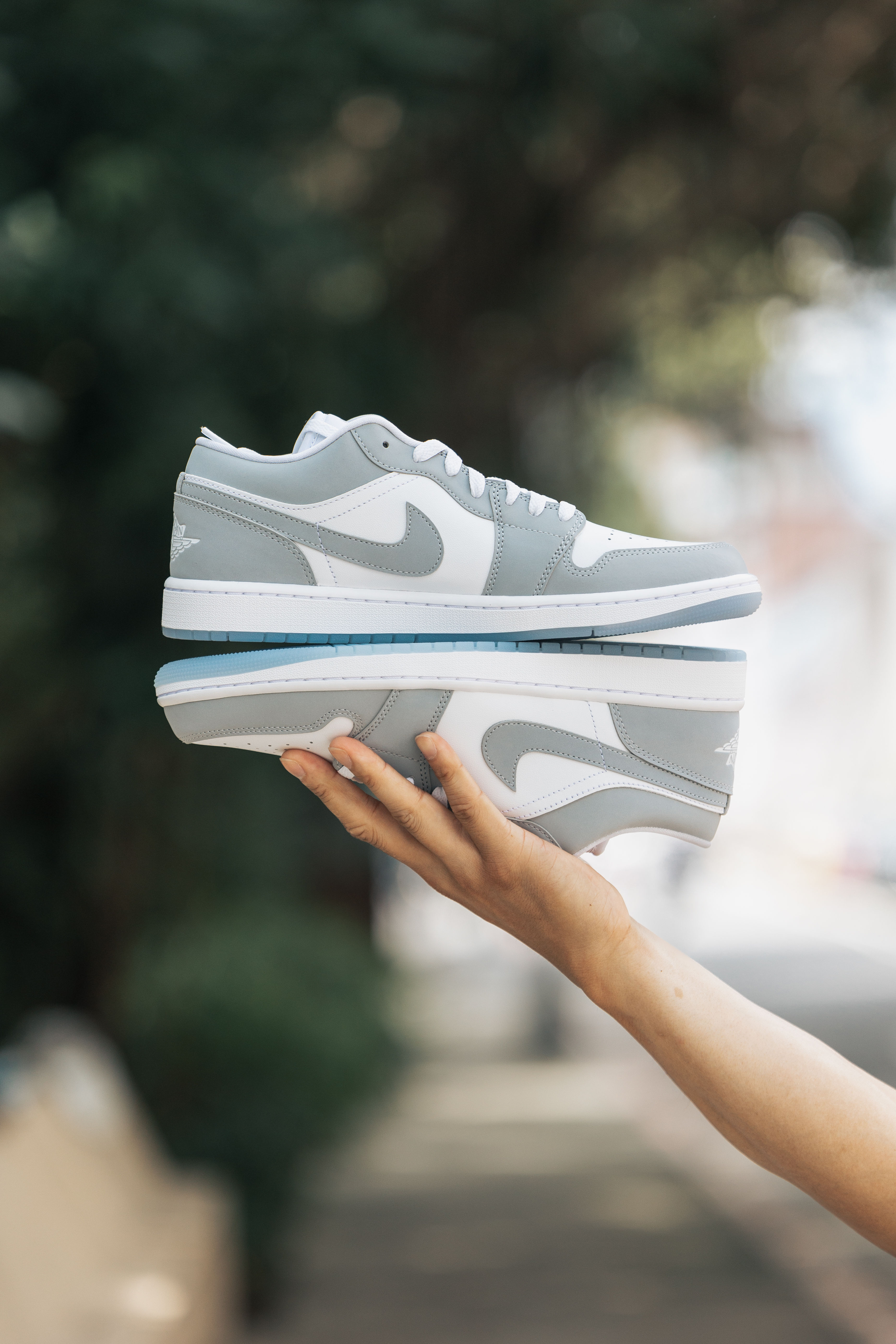 女款 NIKE Air Jordan 1 low 灰白 小Dior【DC0774-105】