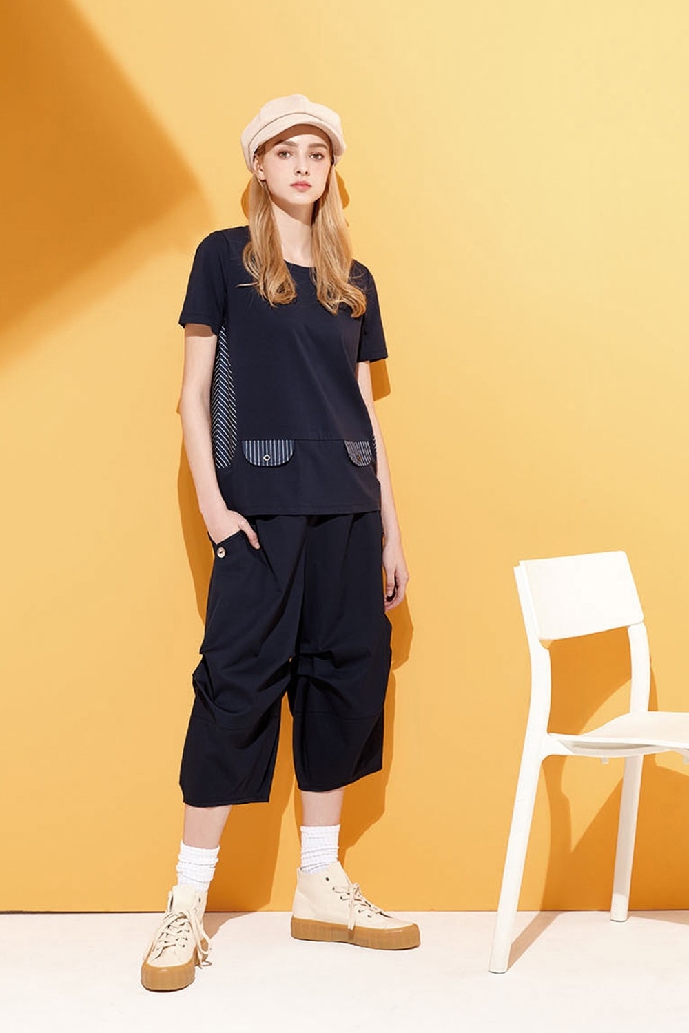 韓潮流褲管立體打摺設計燈籠造型棉質七分褲U6501