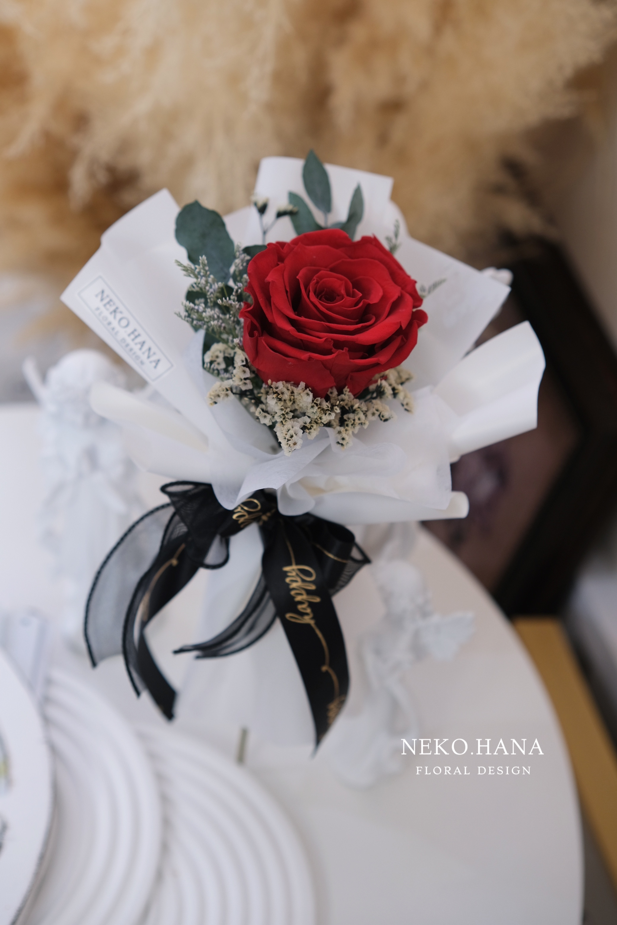 厄瓜多經典紅玫瑰永生花束