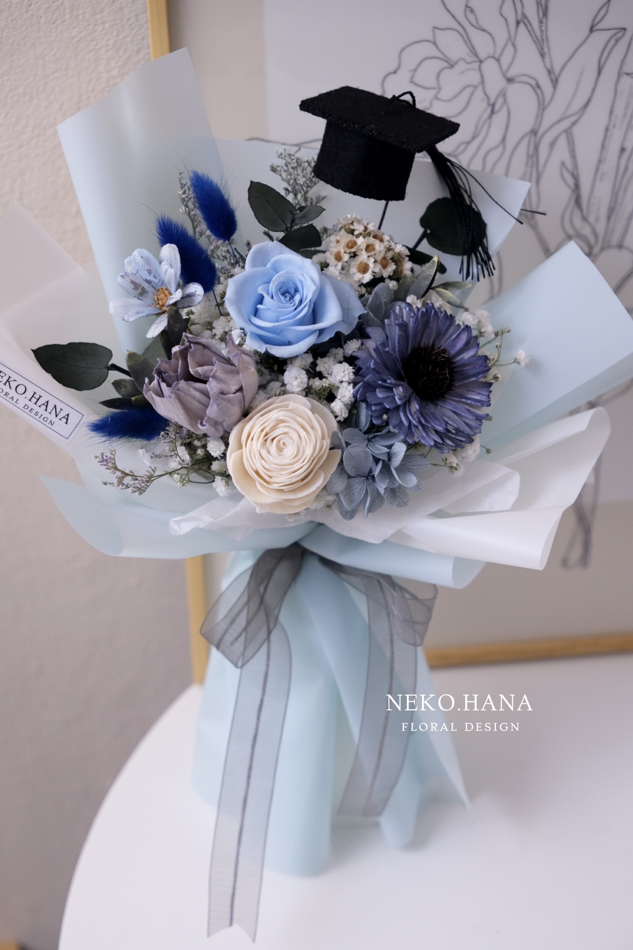 藍色向日鬱金香永生花束