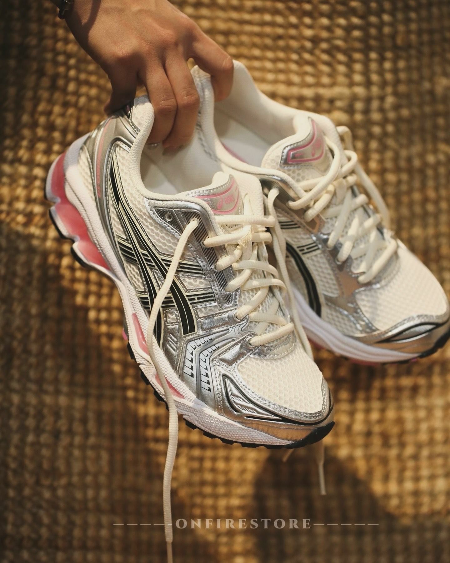 {現貨} ASICS Gel-Kayano 14 Cream / Sweat Pink 1203A537-103
