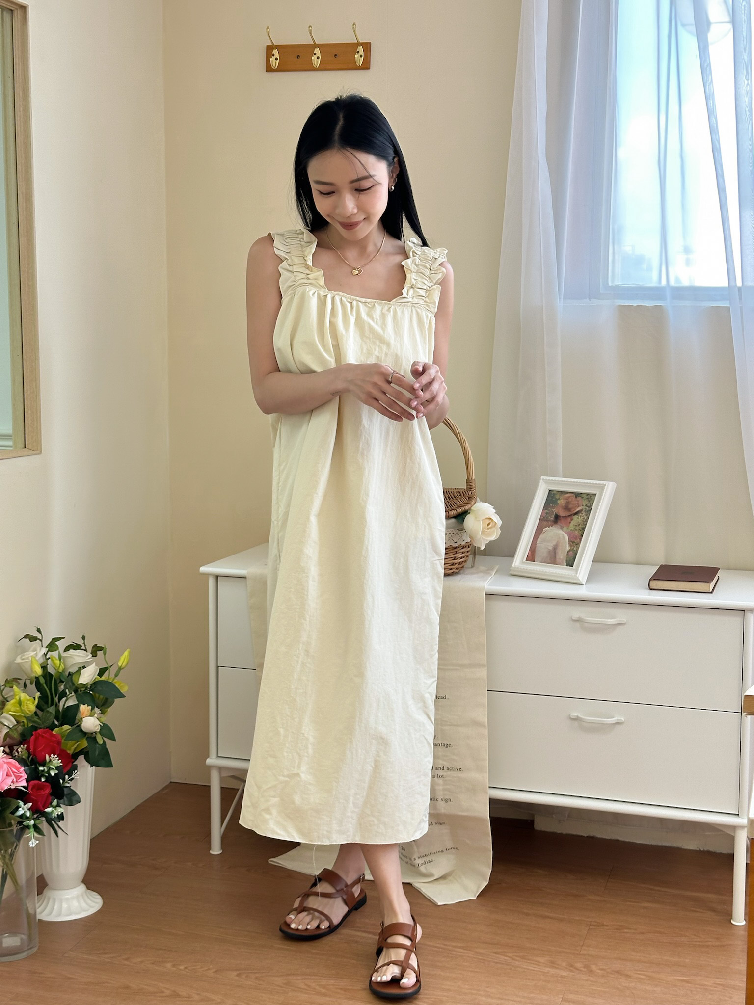 可愛小姊姊的米色洋