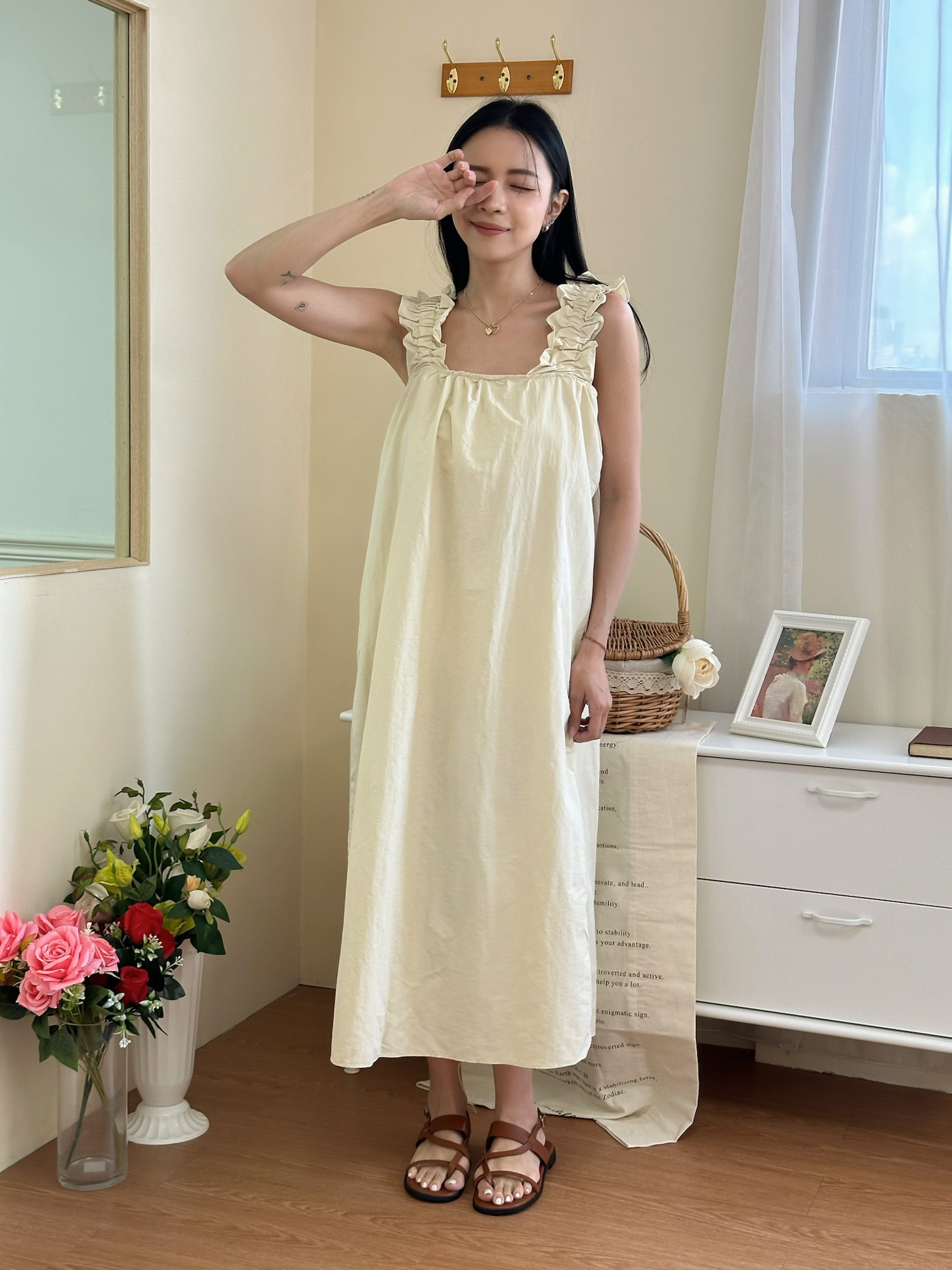 可愛小姊姊的米色洋