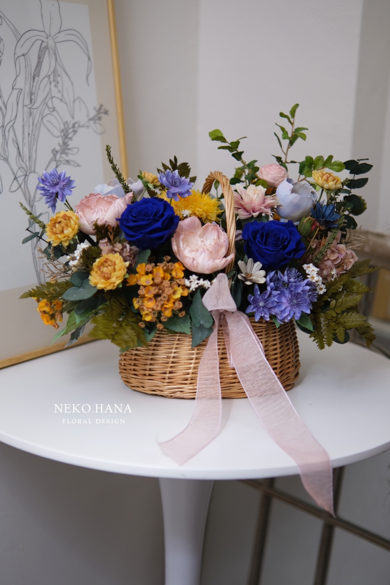 暖藍色永生花提籃