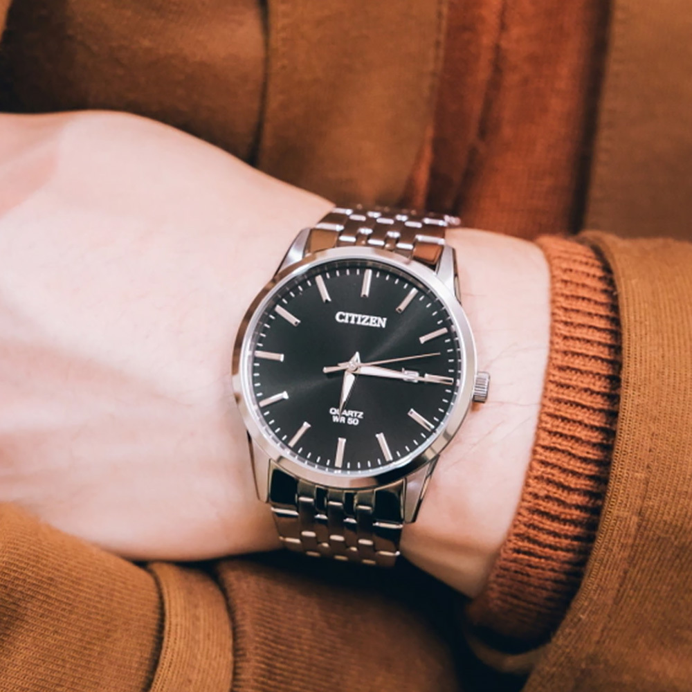 【CITIZEN 星辰】BI5000-87E/87L 男士必備 無數字 日期顯示 銀框黑藍 不鏽鋼石英腕錶