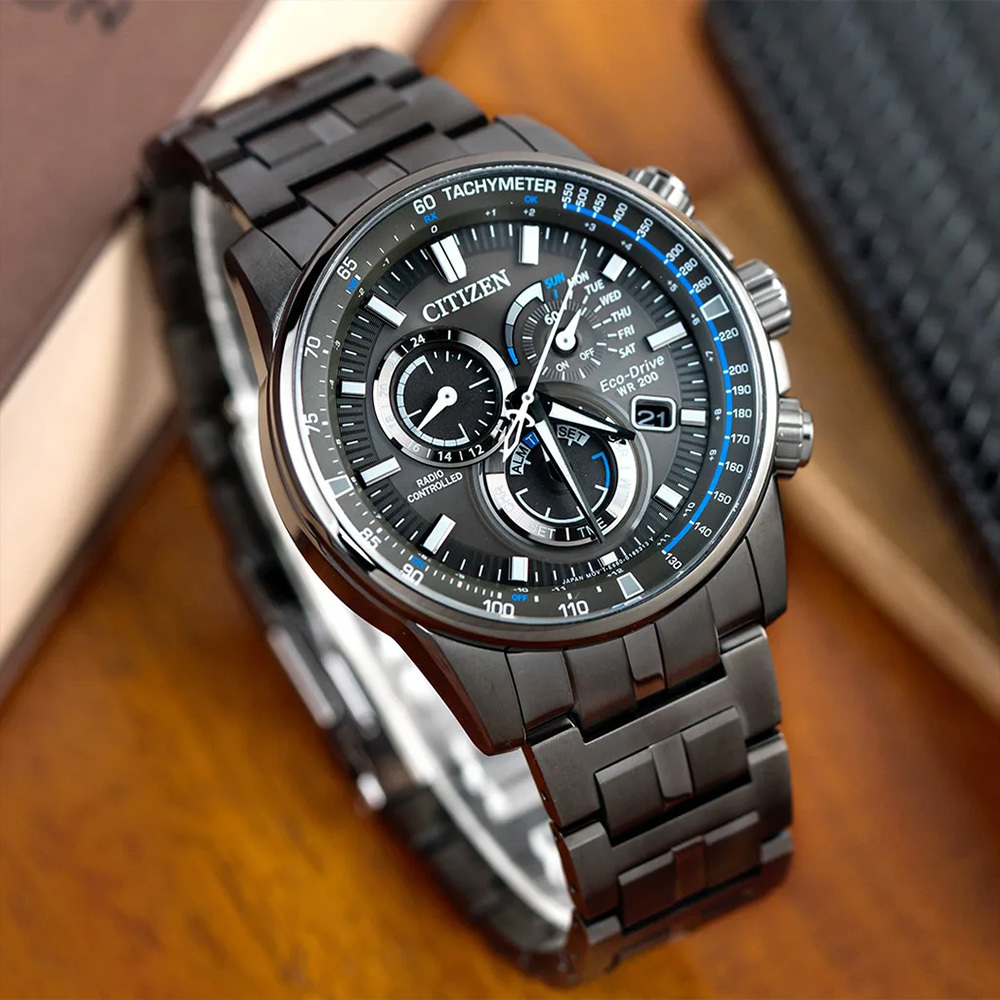 (預購)【CITIZEN 星辰】Eco Drive GENTS CB5887-55H 電波對時 三眼 藍線黑框 不鏽鋼 光動能腕錶 手錶