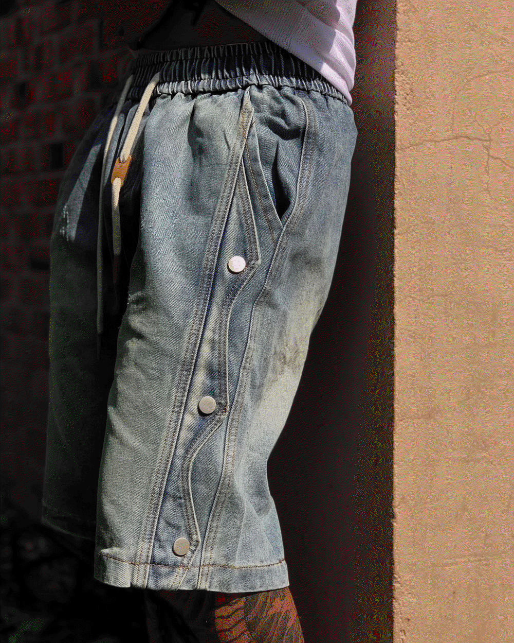 Magnum鬆緊帶寬大牛仔短褲