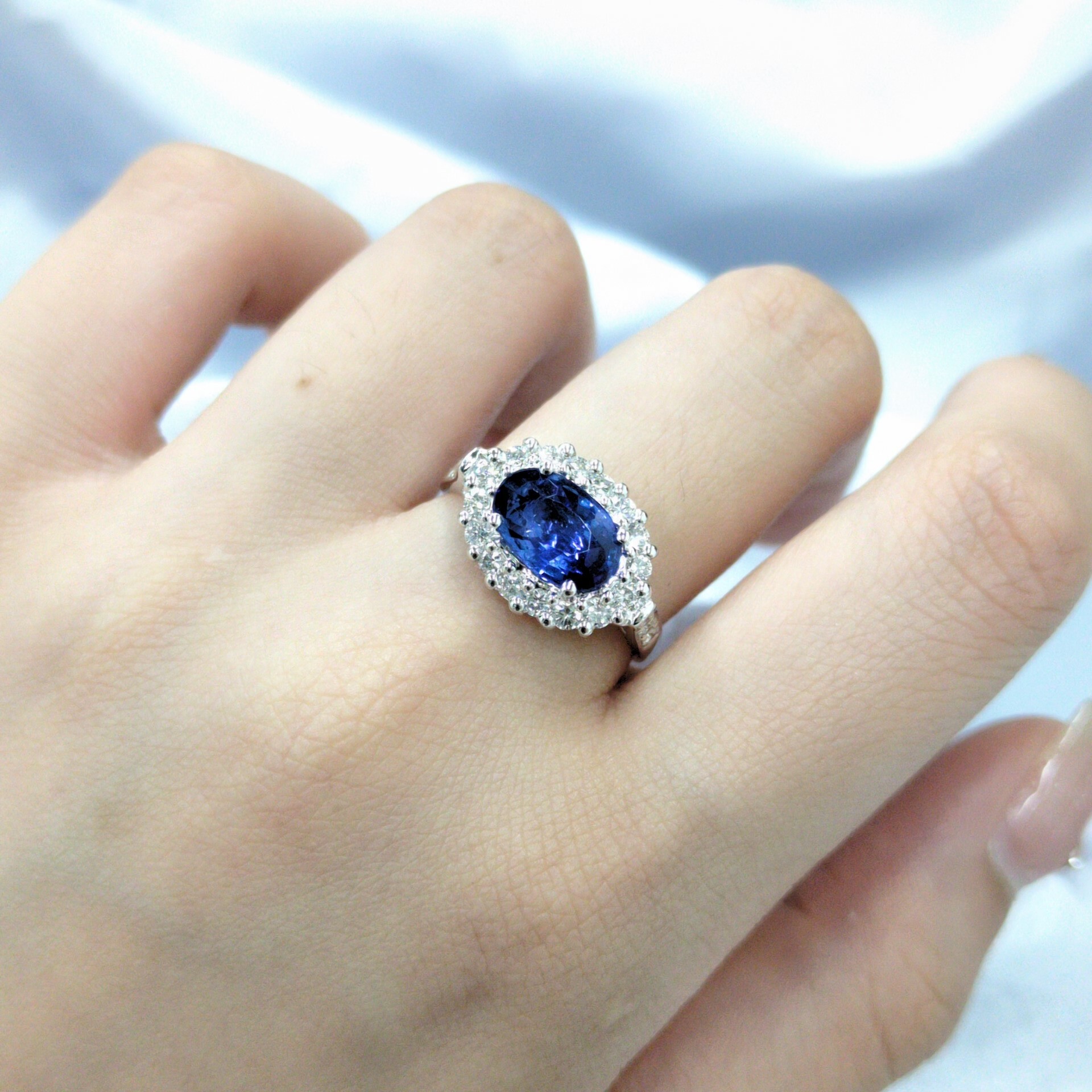 18K White Gold 2.01ct Sapphire and Diamond Ring