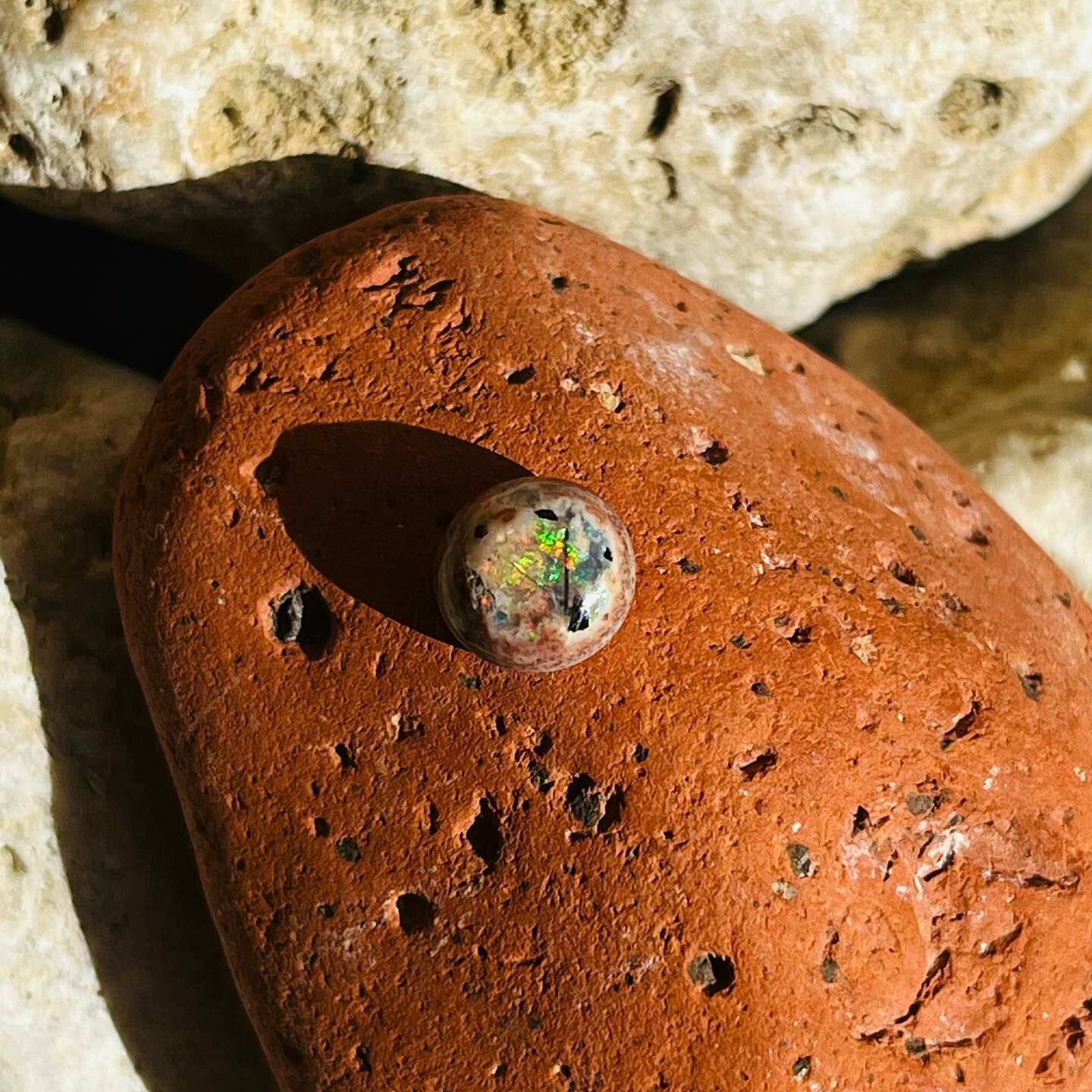 [原石] 墨西哥火蛋白石