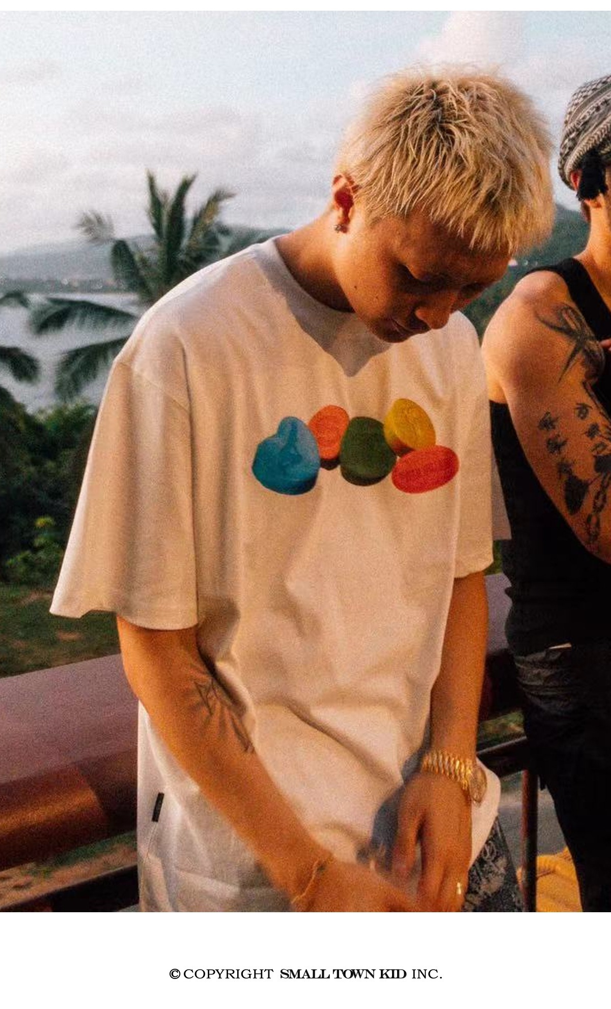 STK SmallTownKid  止痛藥丸 短袖T恤