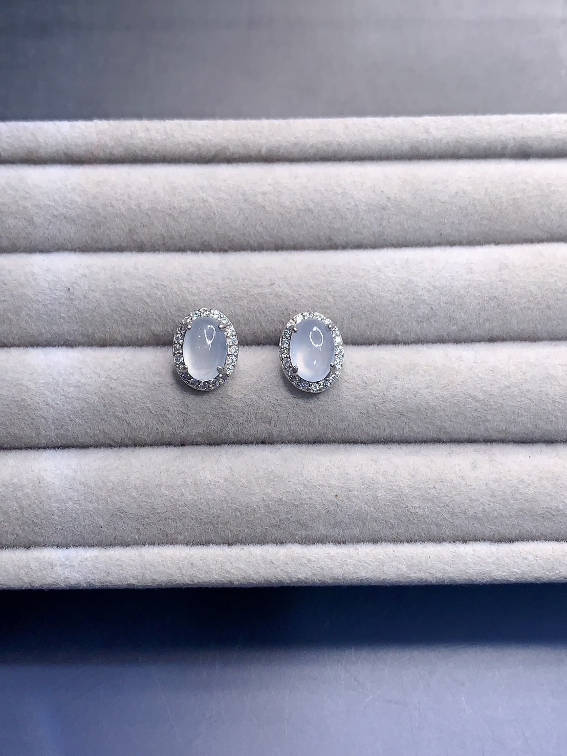 優雅公主丨白冰種翡翠耳環