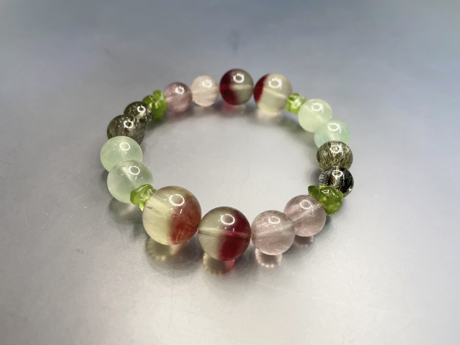 葡萄成熟時丨助情緒與事業丨螢石、葡萄石與綠髮晶