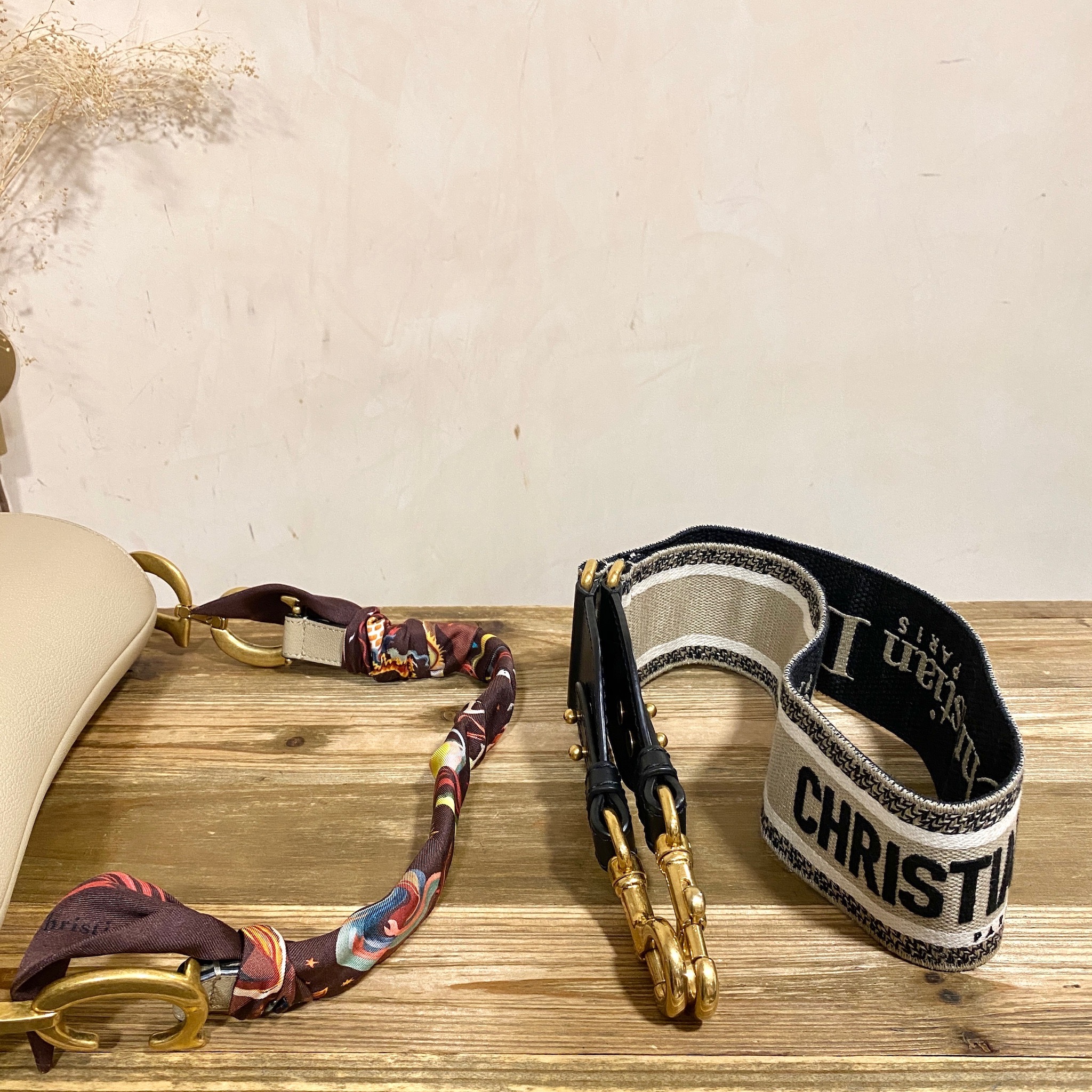 Pre-owned] Dior saddle with twilly medium beige