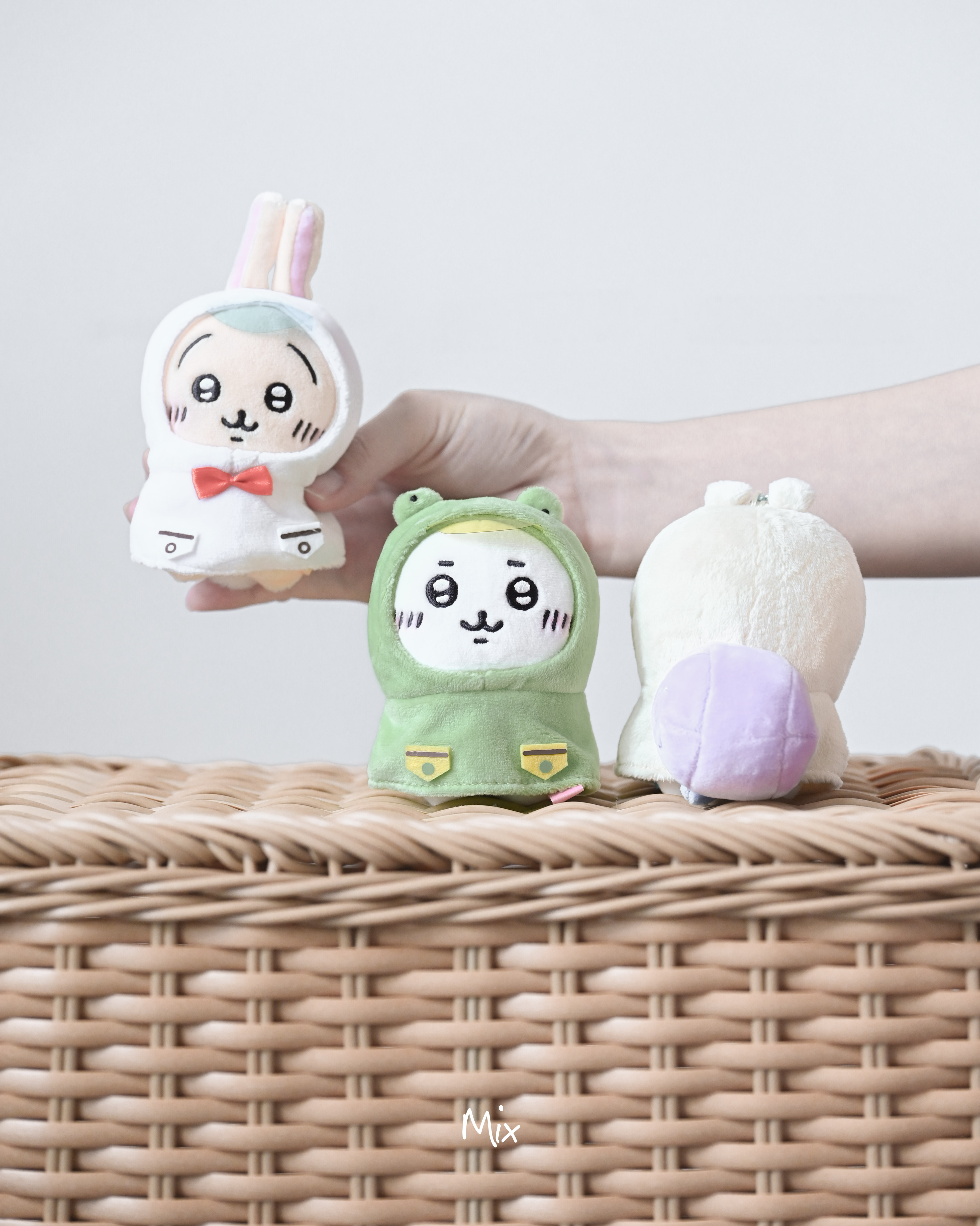 iSNEAKERS | 天貓旗艦店 Chiikawa 吉伊卡哇 下雨系列 雨衣造型 吊飾