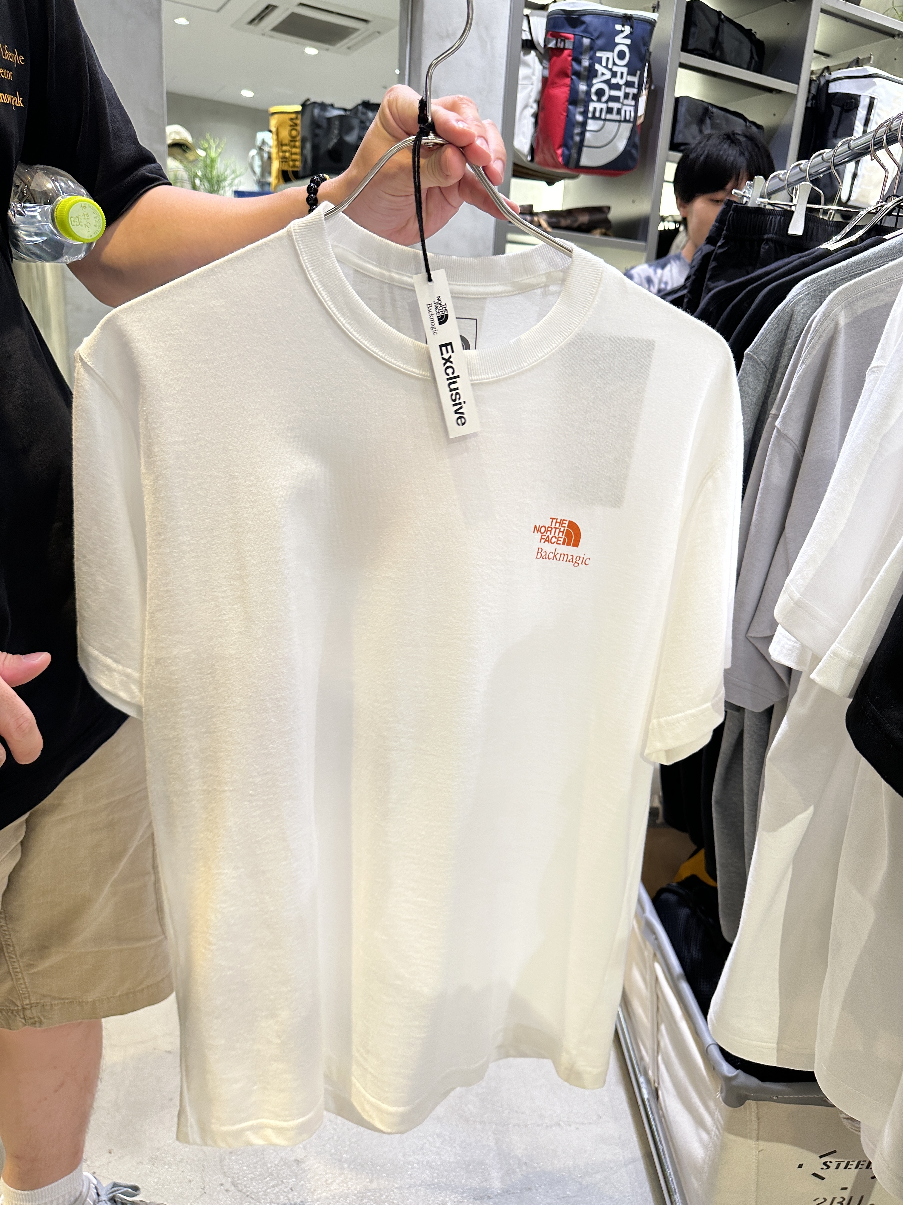 The North Face 日版北臉logo文字Backmagic 店鋪限定短tee NT82240