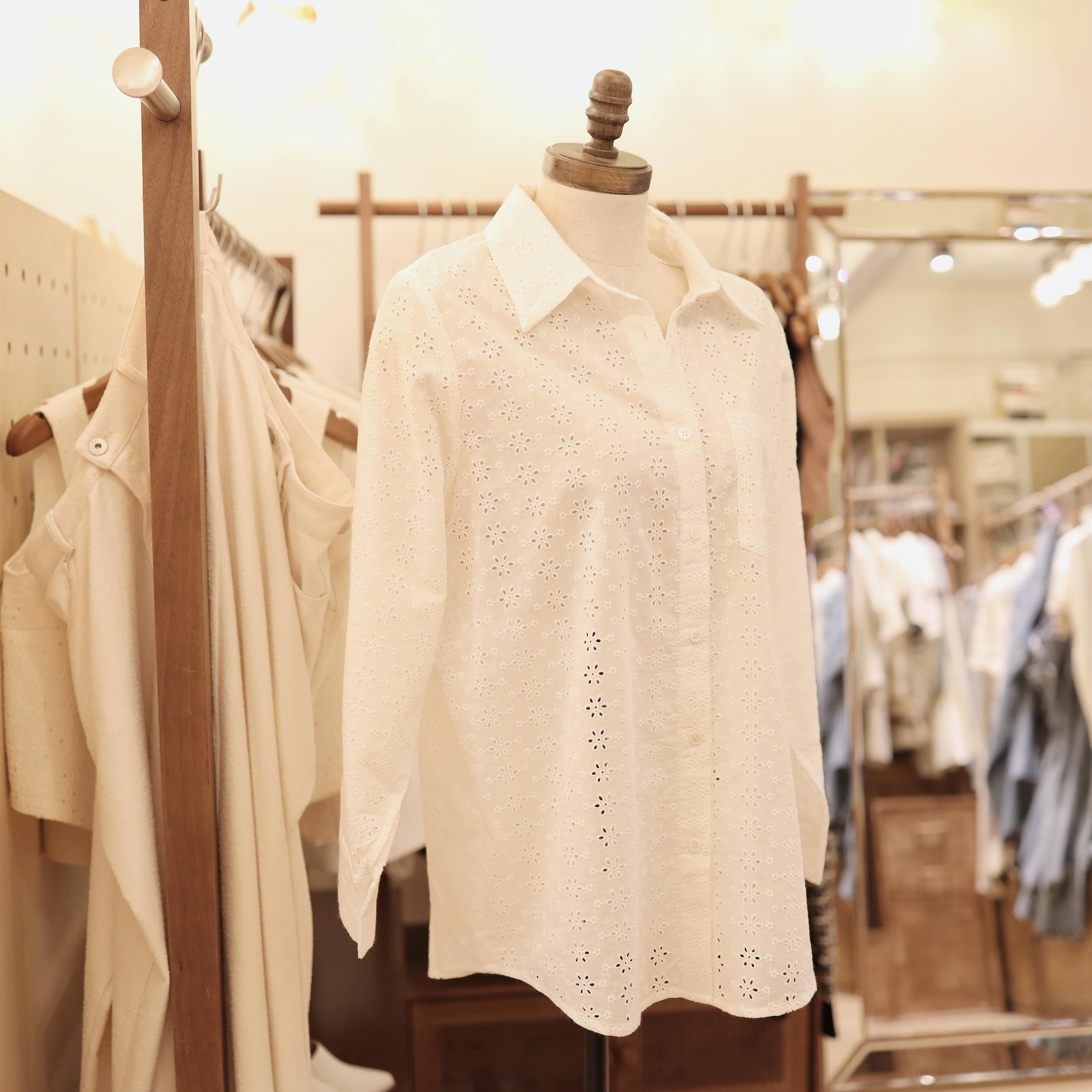 [現貨] [7050] [Vol.3] 刺繡通花長襯衫