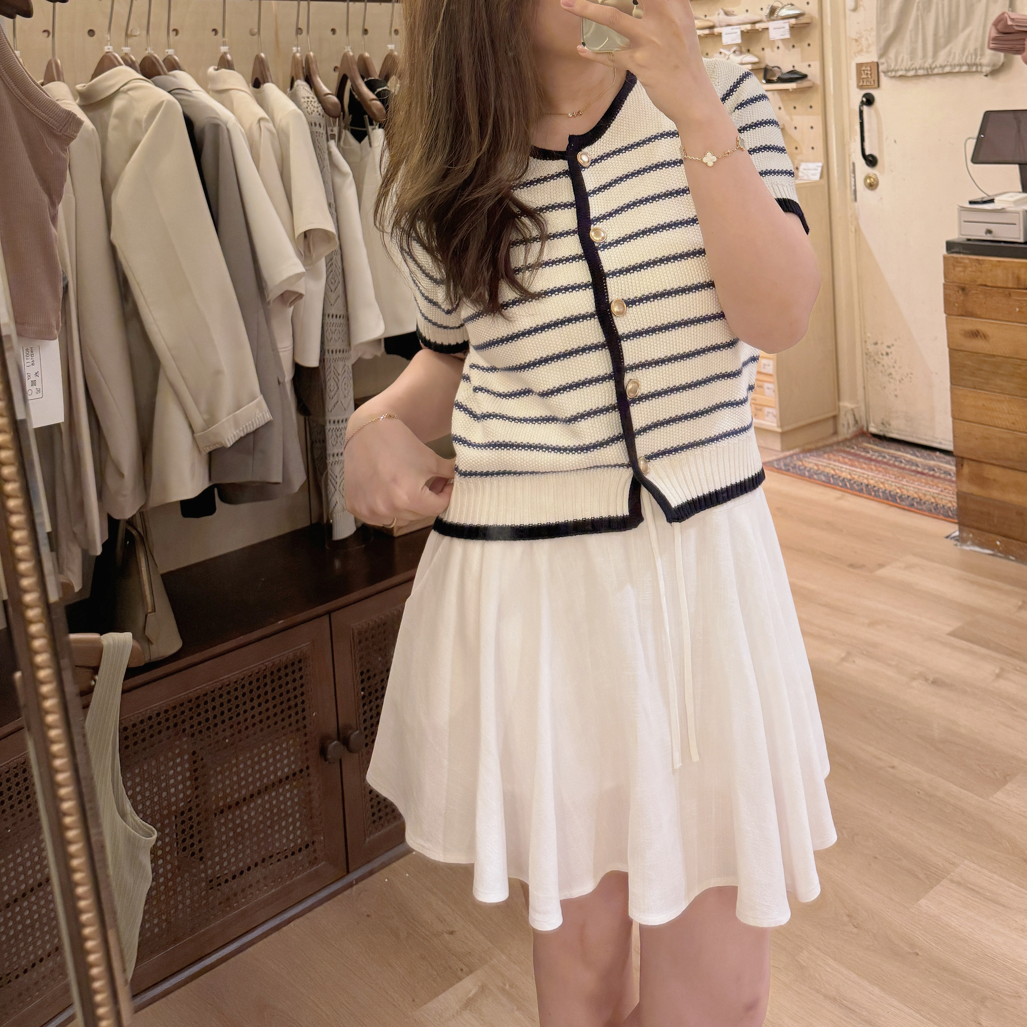 [現貨] [7042] [Vol.3] 藍白間針織上衣