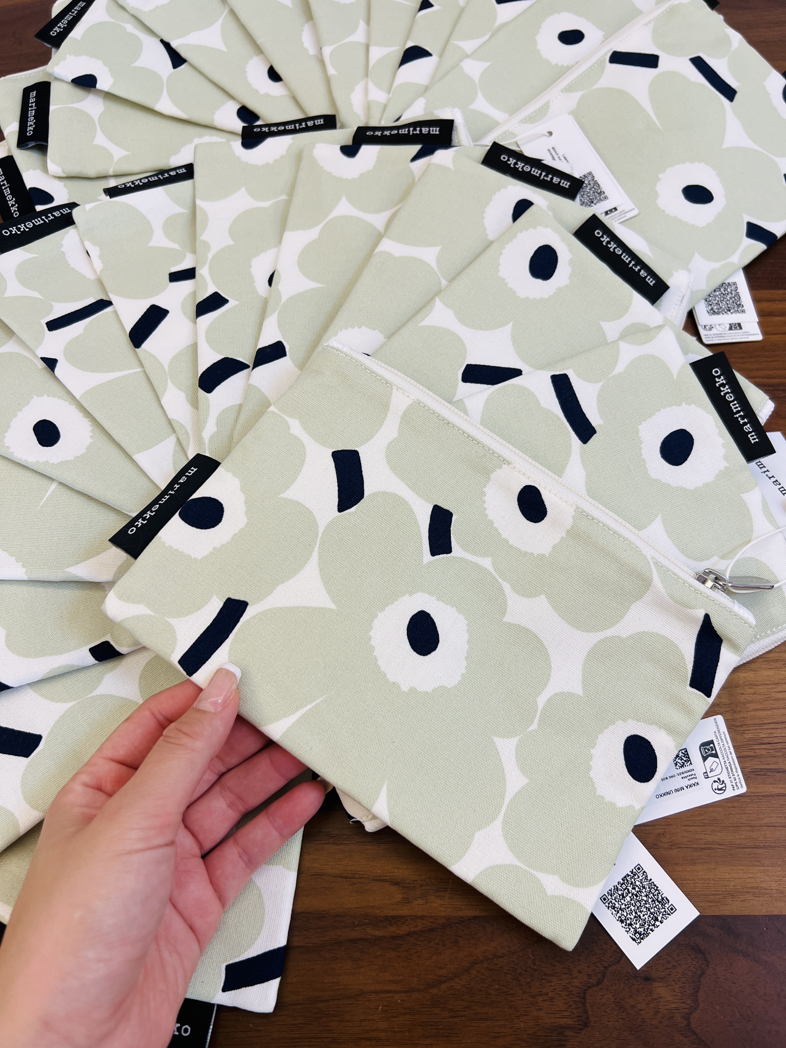 代購現貨 | Marimekko zip pouch 牛油果 | TROUSSE KAIKA MINI UNIKKO