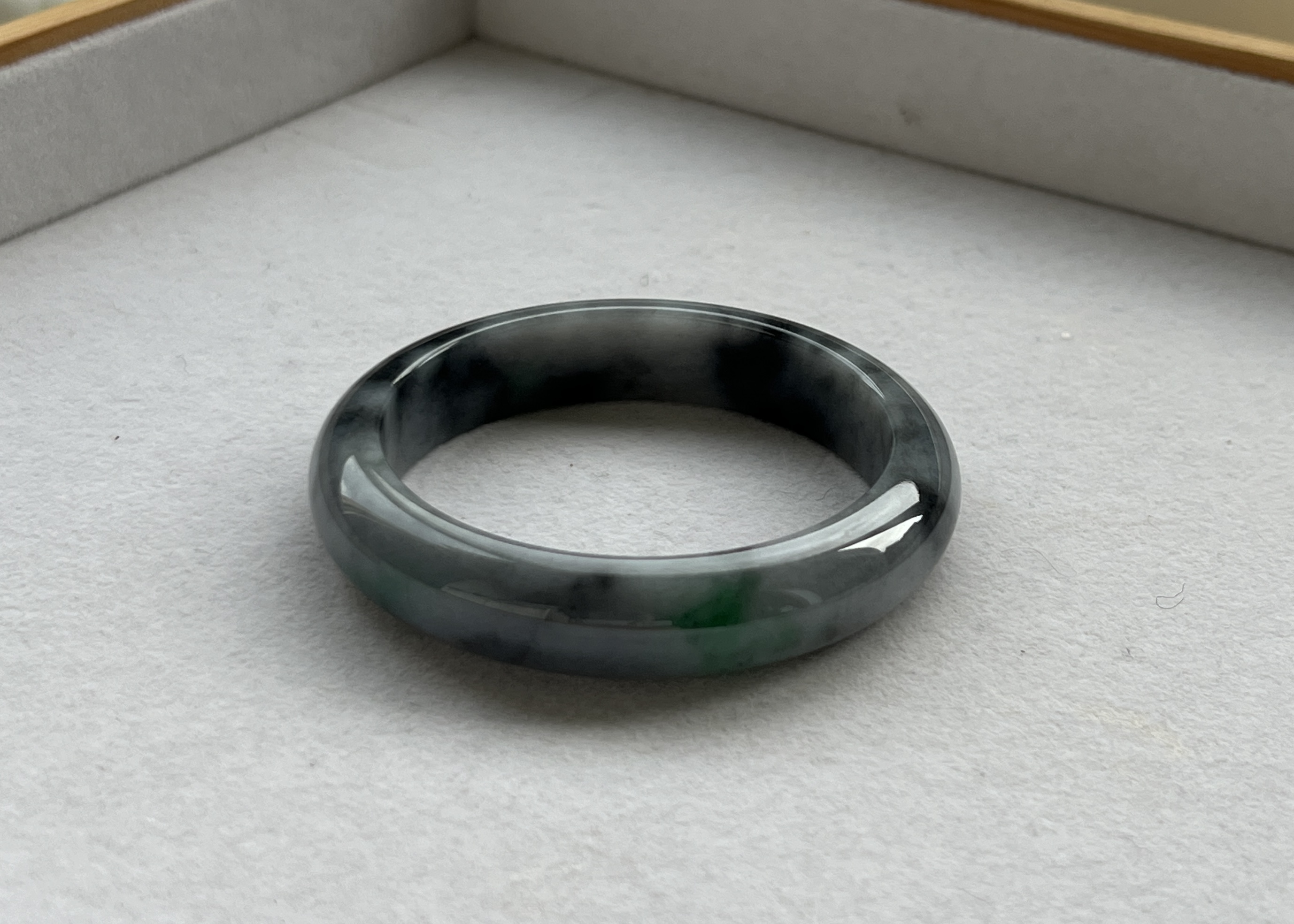 時髦黑豫灰綠花