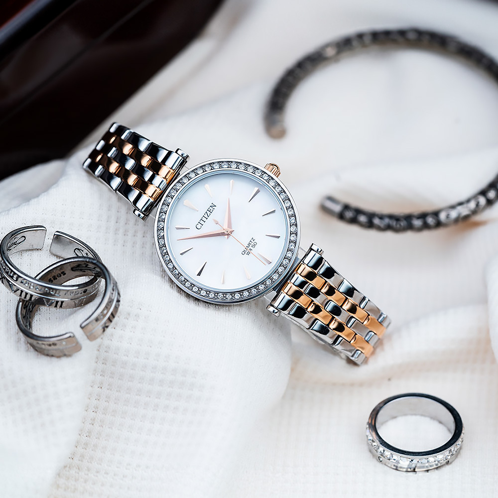 【CITIZEN 星辰】 LADY'S 系列 ER0216-59D 簡約時尚 日本機芯 錶框48顆水晶 珍珠貝母錶盤 手錶 女錶 30mm