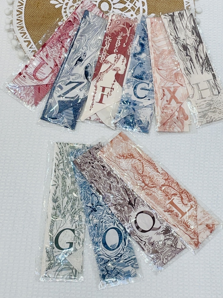英文字母絲巾