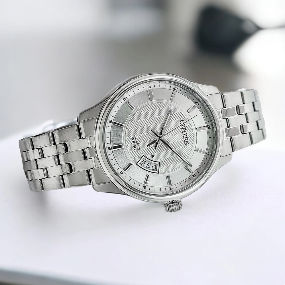 【CITIZEN 星辰】 BI1050-81A 紳士雅致 商務都會 優雅條紋 簡約無字夜光 日期顯示 不鏽鋼 中性 手錶