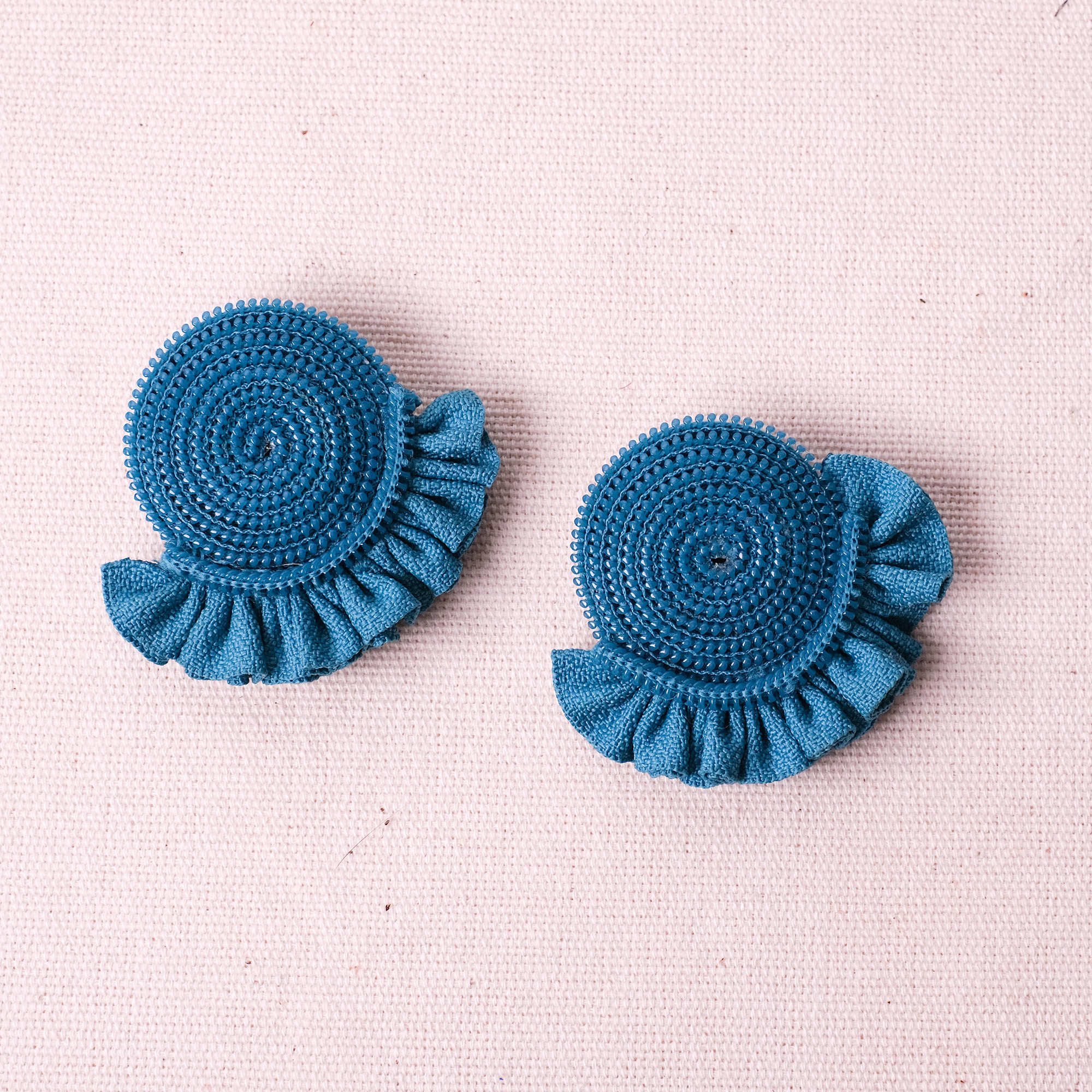 永生鏈耳環｜湖水｜史瓦帝尼