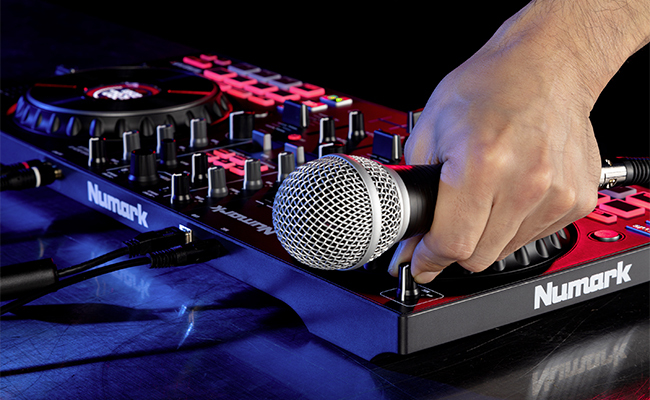 Numark Mixtrack Platinum FX DJ Controller Dj 控制器