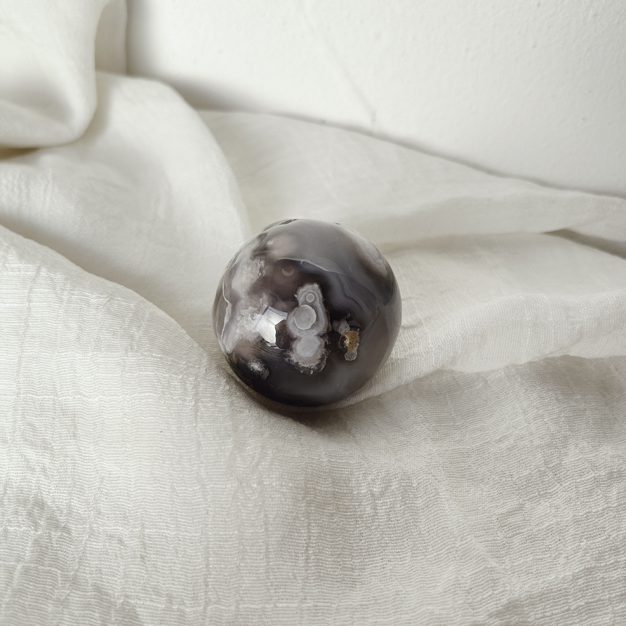 灰紫晶洞櫻花瑪瑙球