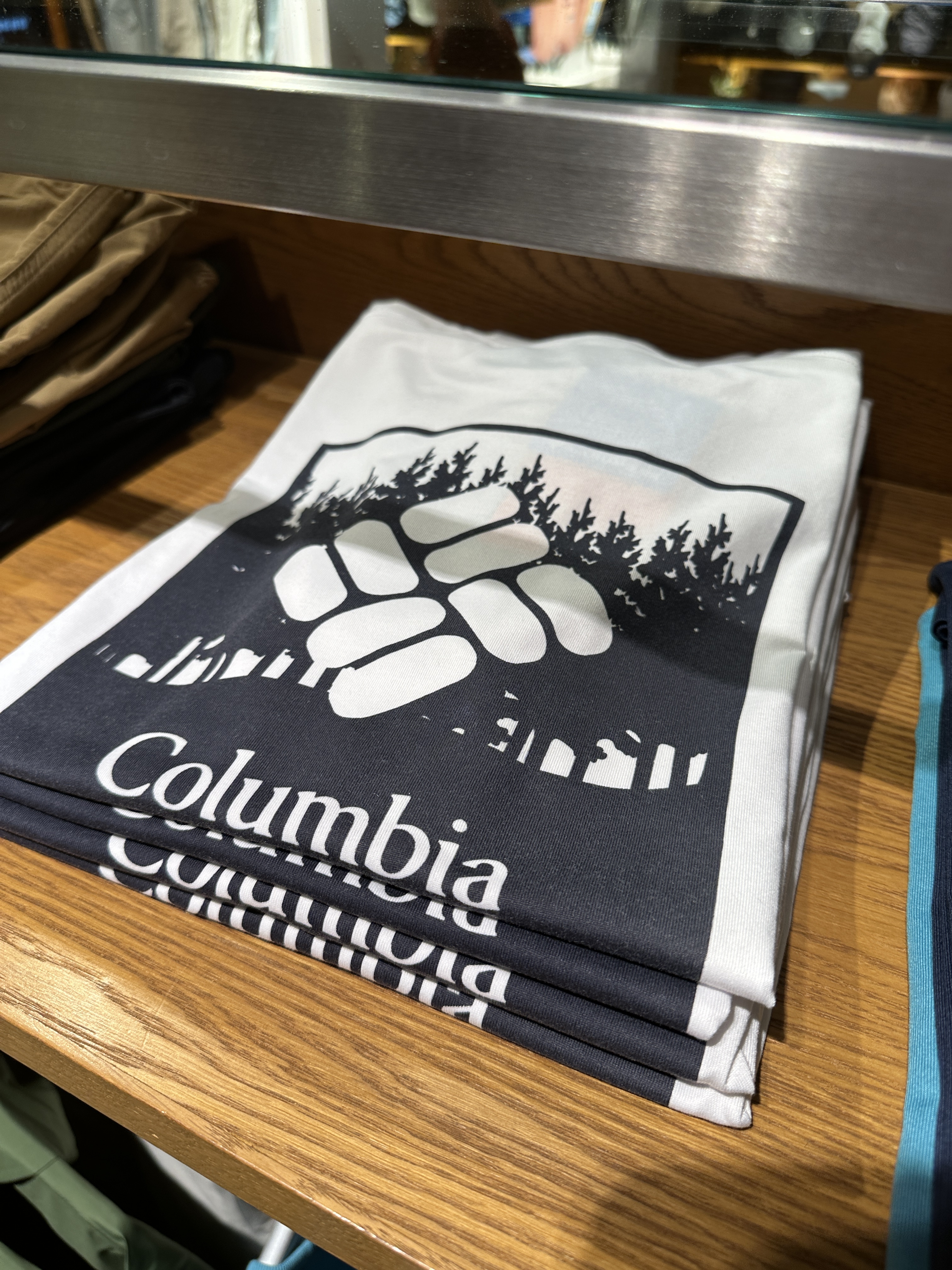 【現貨零碼折扣】columbia Urban Hike Short Sleeve Tee 哥倫比亞 城市徽章山脈短Ｔ PM0746
