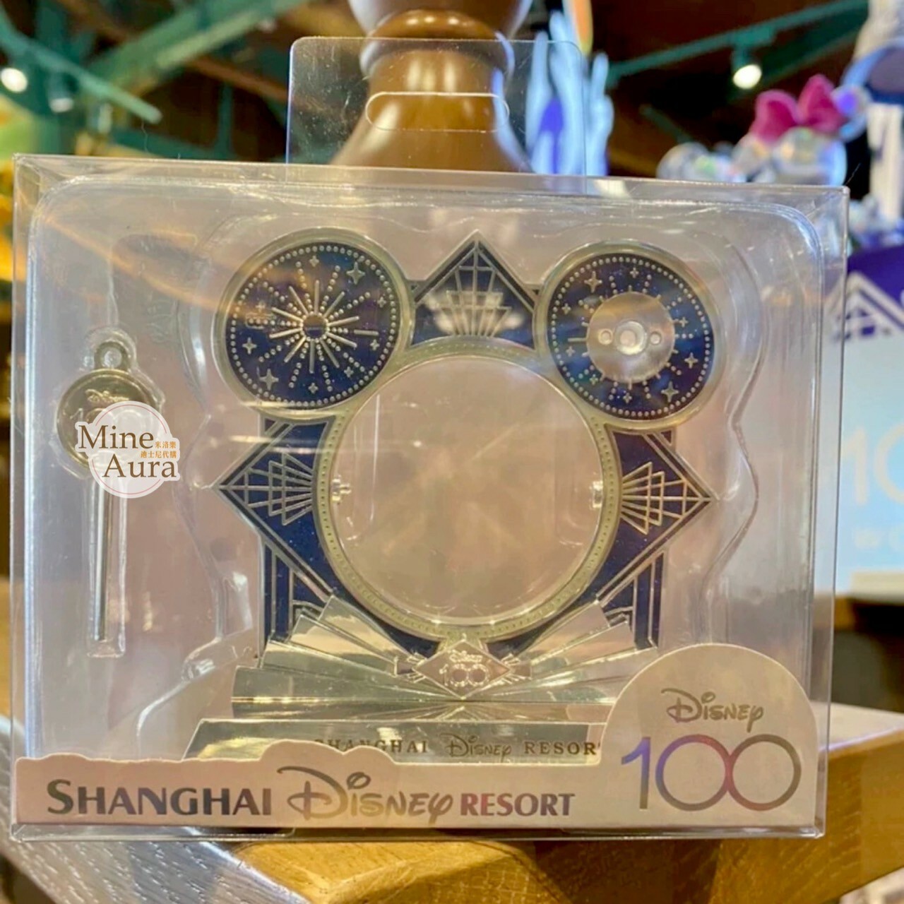 (限時特價) 100 周年 米奇 Mickey 城堡立體 收納徽章PIN 造型框架 -上海迪士尼樂園