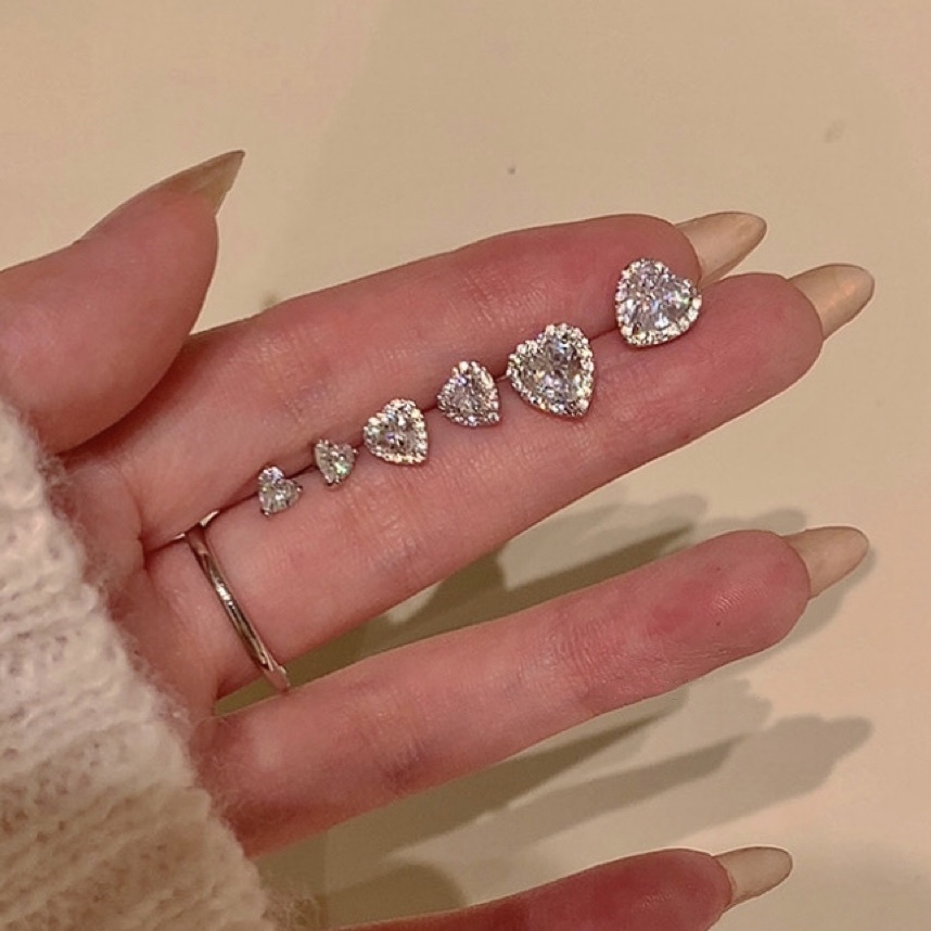 巨閃bling 水鑽愛心鋯石耳釘