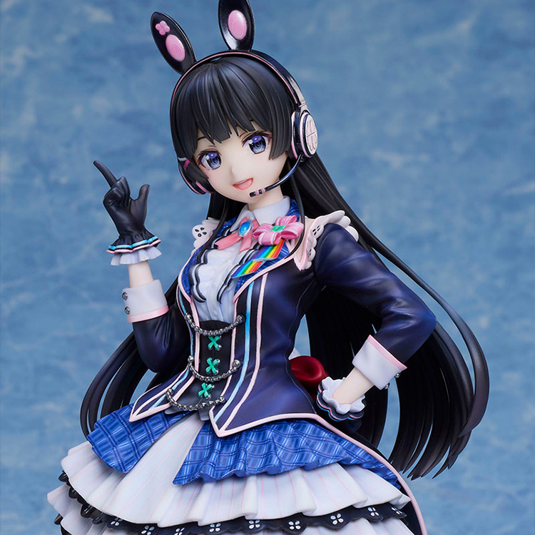 1/7 彩虹社 月之美兔 完成品 全高：約250mm