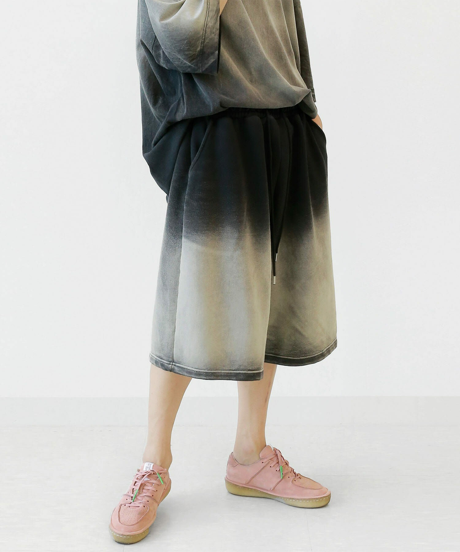 漸變水洗寬大短褲