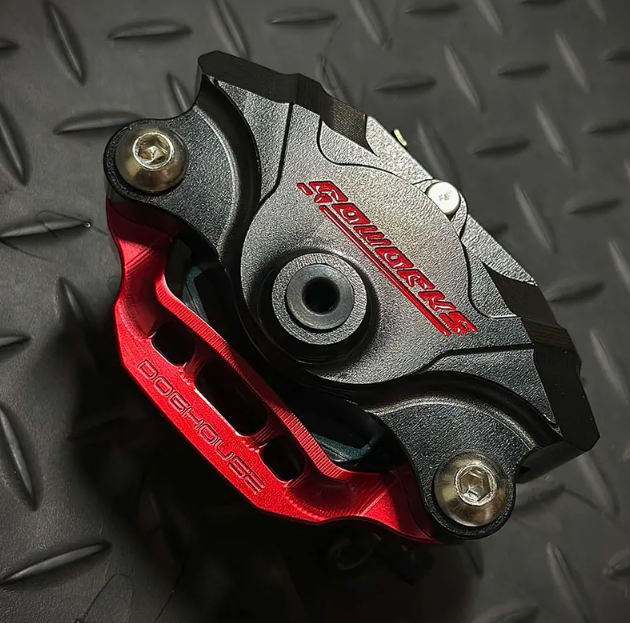 【惡搞DOGHOUSE】CNC 切銷對二 大螃蟹 84mm 後卡鉗座