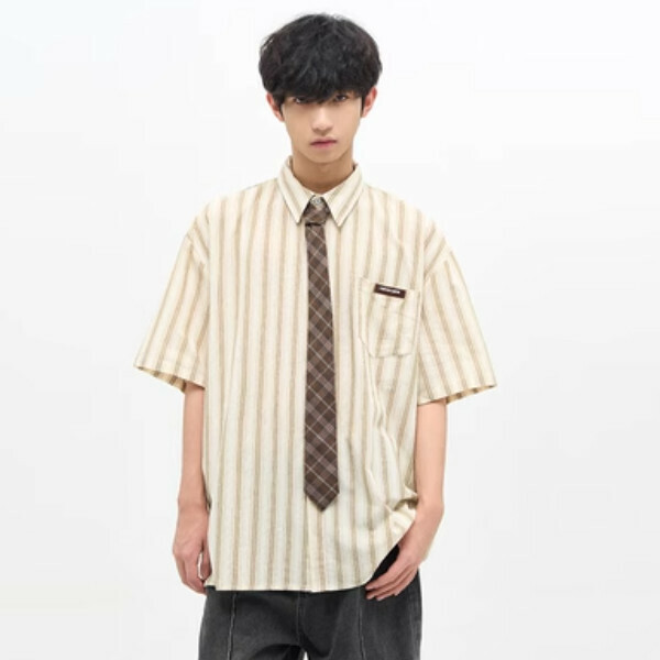 Hotly recommended college-style striped couple's shirt [Apricot short-sleeved S-XL sizes, please confirm the delivery size with customer service after placing the order]