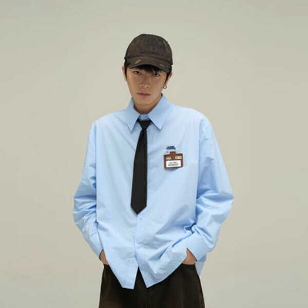 Popular college-style long-sleeved shirt and tie shirt [Blue M-XL sizes, please confirm the delivery size with customer service after placing the order]