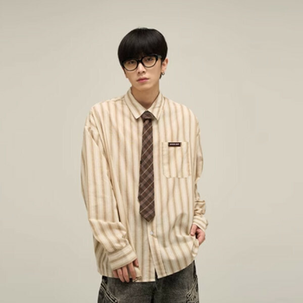 Hotly recommended college-style striped couple's shirt [Apricot long-sleeved S-XL sizes, please confirm the delivery size with customer service after placing the order]