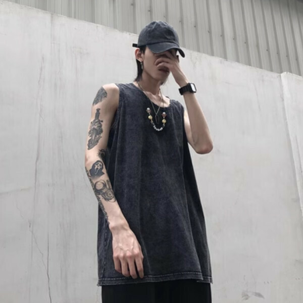 Popular washed and distressed bottoming vest [black distressed black size M-XL, please confirm the delivery size with customer service after placing the order]