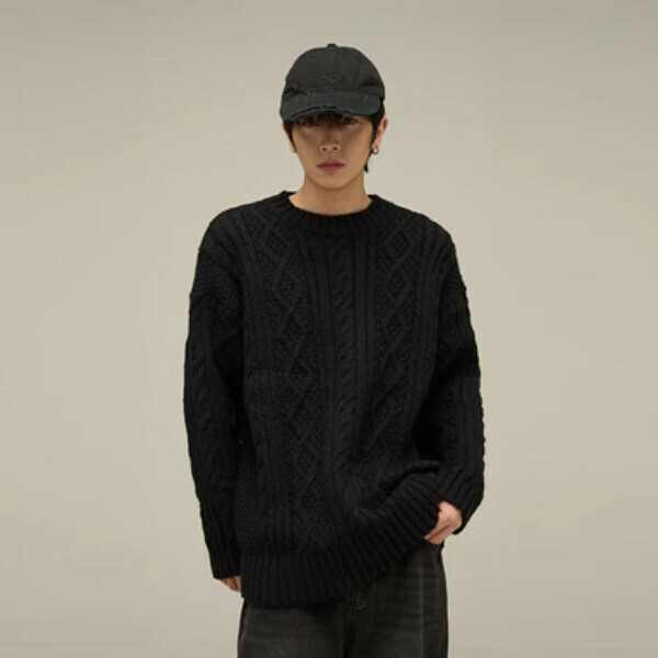 Hot style college style retro crew neck sweater [black size M-2XL, please confirm the delivery size with customer service after placing the order]